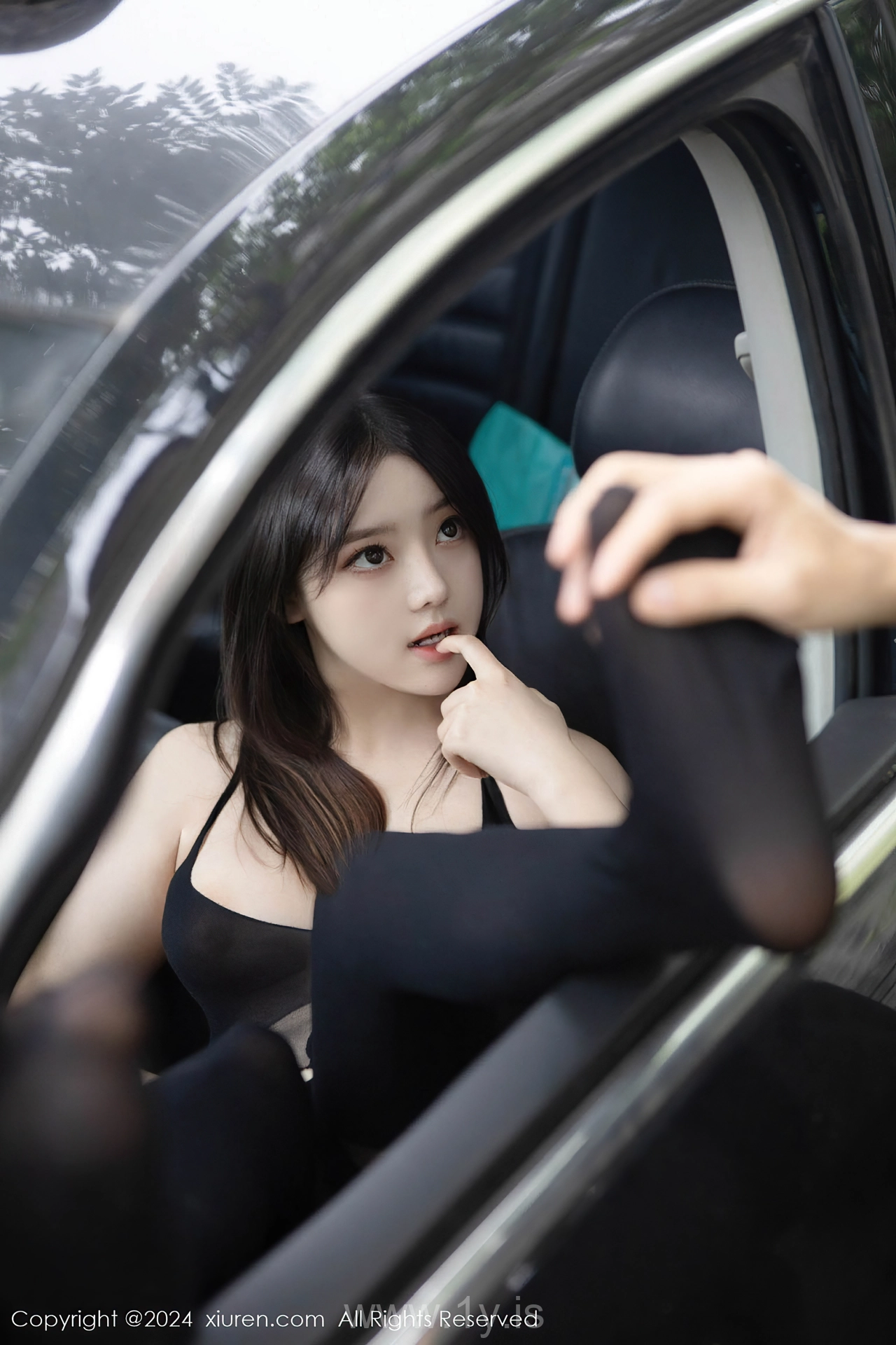 XIUREN(秀人网) No.8708 Appealing & Flawless Asian Teen 豆瓣酱