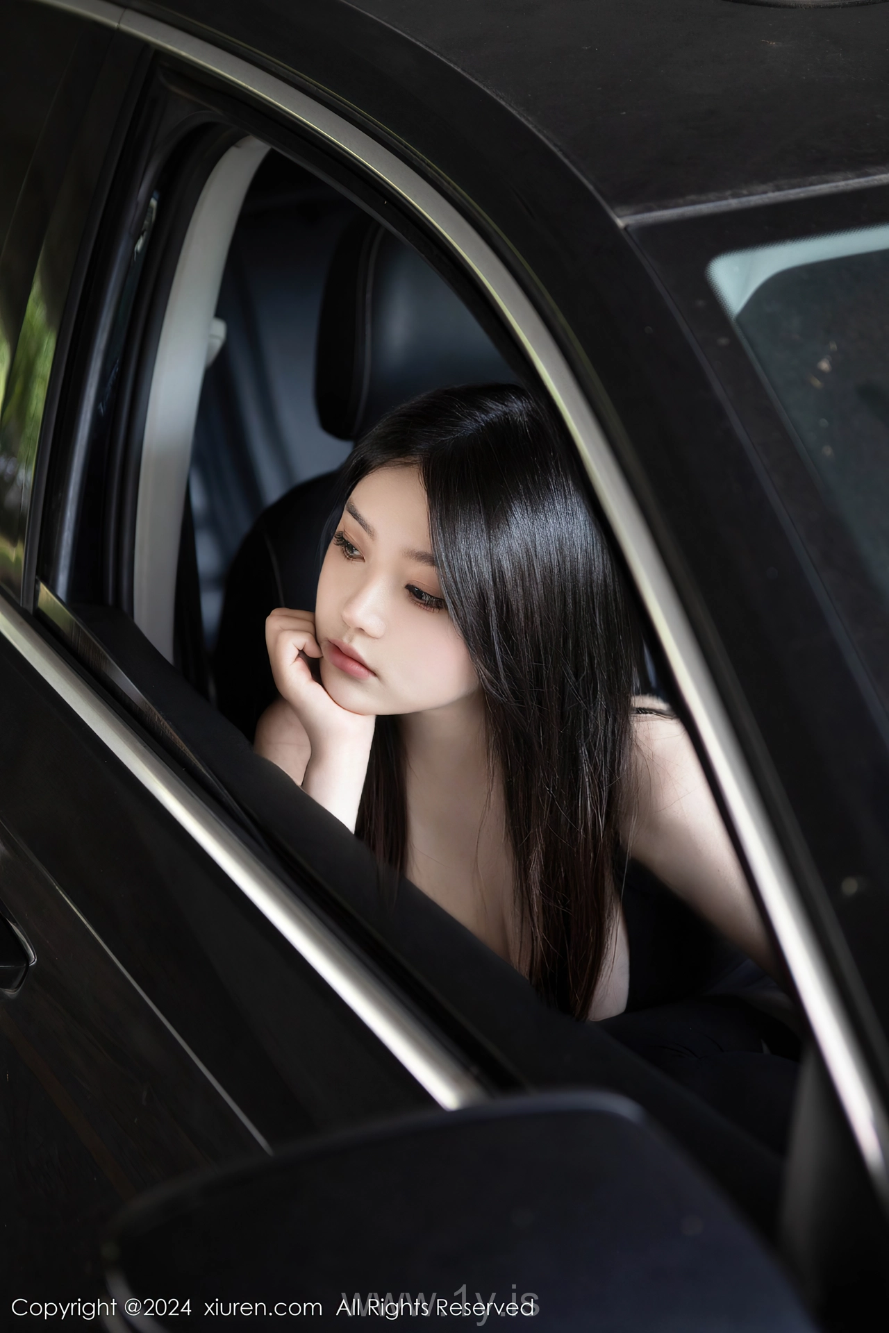 XIUREN(秀人网) No.8708 Appealing & Flawless Asian Teen 豆瓣酱