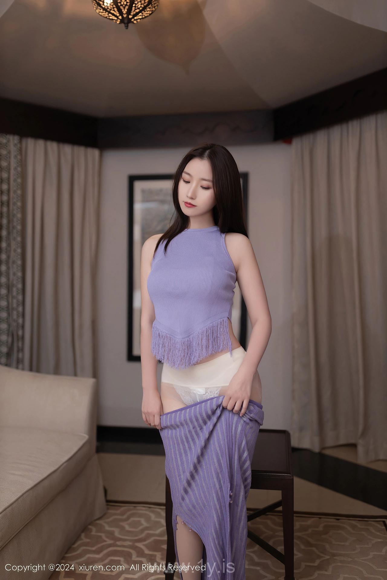 XIUREN(秀人网) No.8725 Luminous & Dazzling Chinese Cutie 杏子Yada