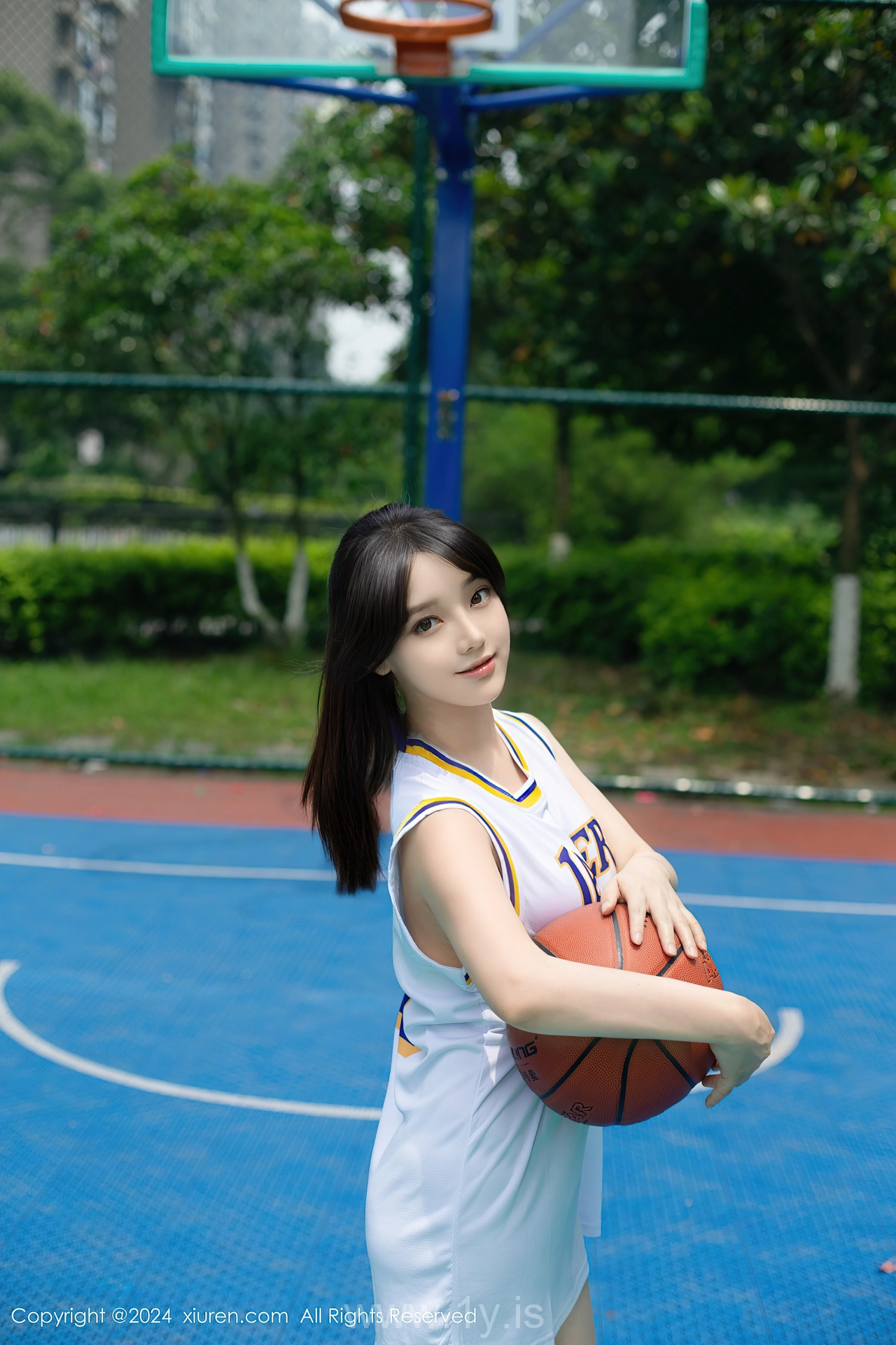 XIUREN(秀人网) No.8744 Lovely Chinese Girl 豆瓣酱