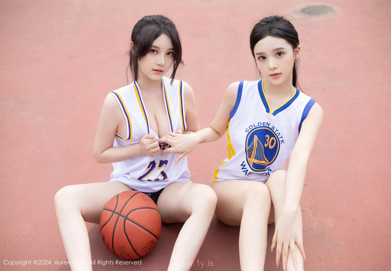 XIUREN(秀人网) No.8744 Lovely Chinese Girl 豆瓣酱