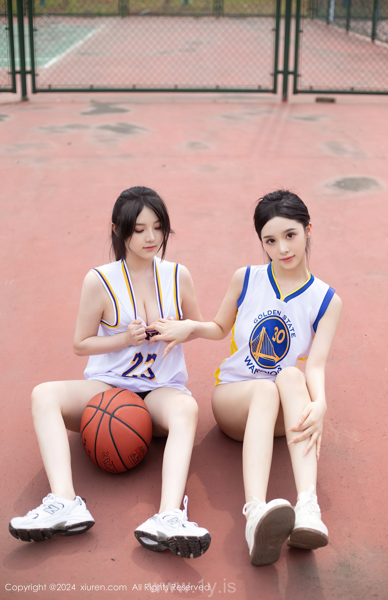 XIUREN(秀人网) No.8744 Lovely Chinese Girl 豆瓣酱