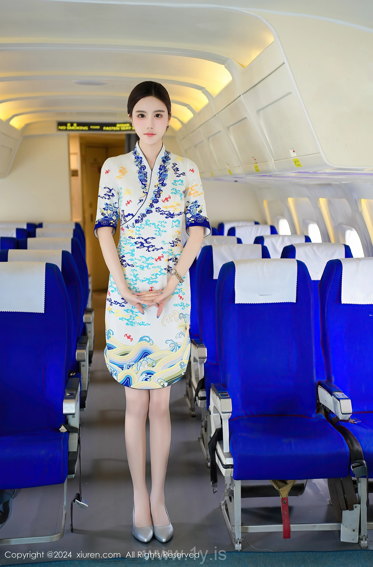 XIUREN(秀人网) No.8745 Attractive Asian Sweetheart Erikaki