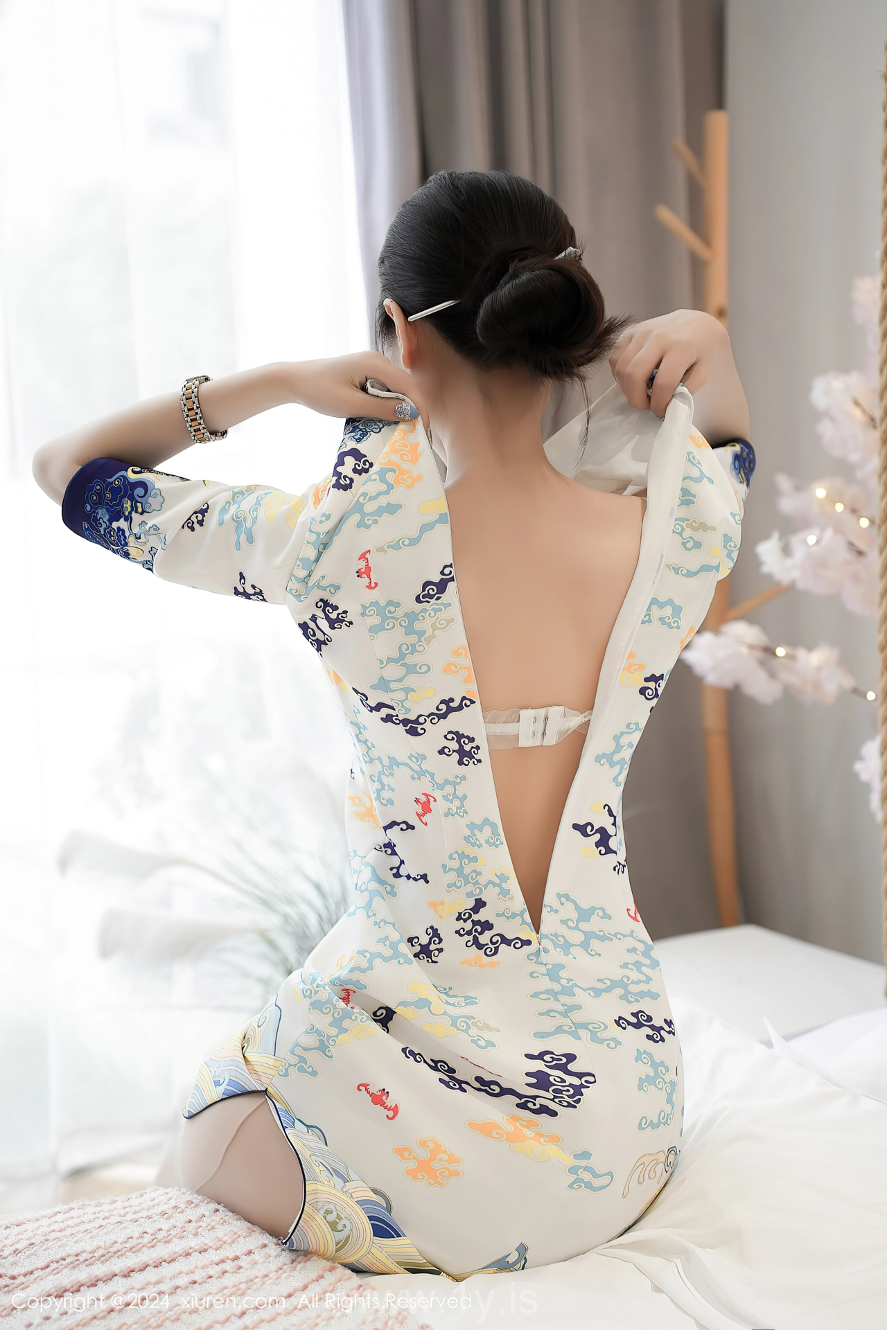 XIUREN(秀人网) No.8745 Attractive Asian Sweetheart Erikaki