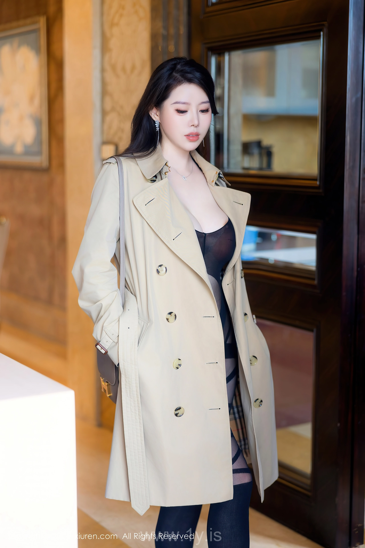 XIUREN(秀人网) No.8747 Vivacious Asian Temptress 白茹雪abby