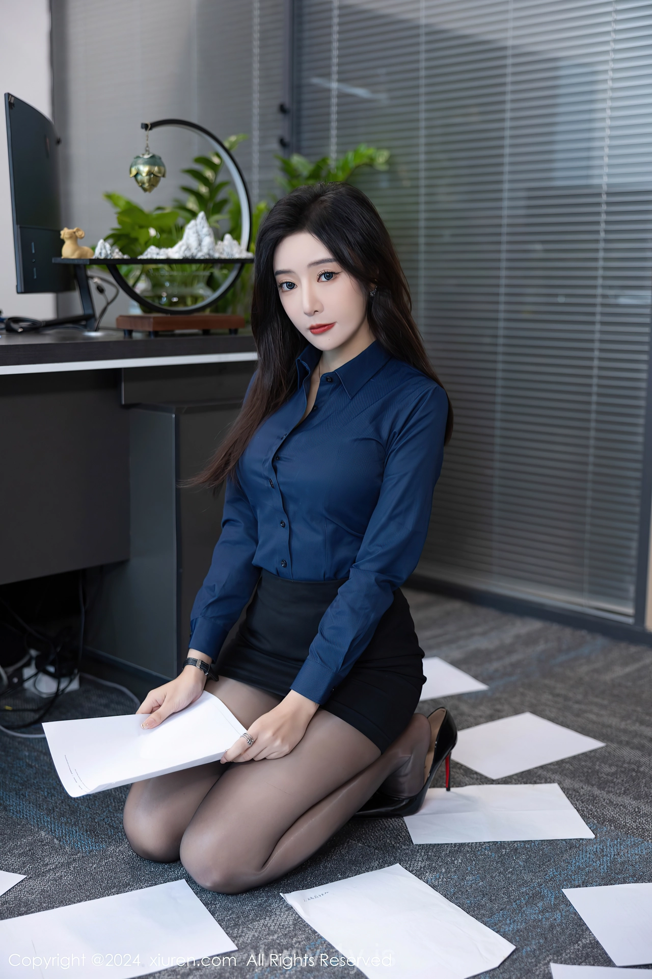 XIUREN(秀人网) No.8760 Lively Asian Mature Princess 王馨瑶yanni