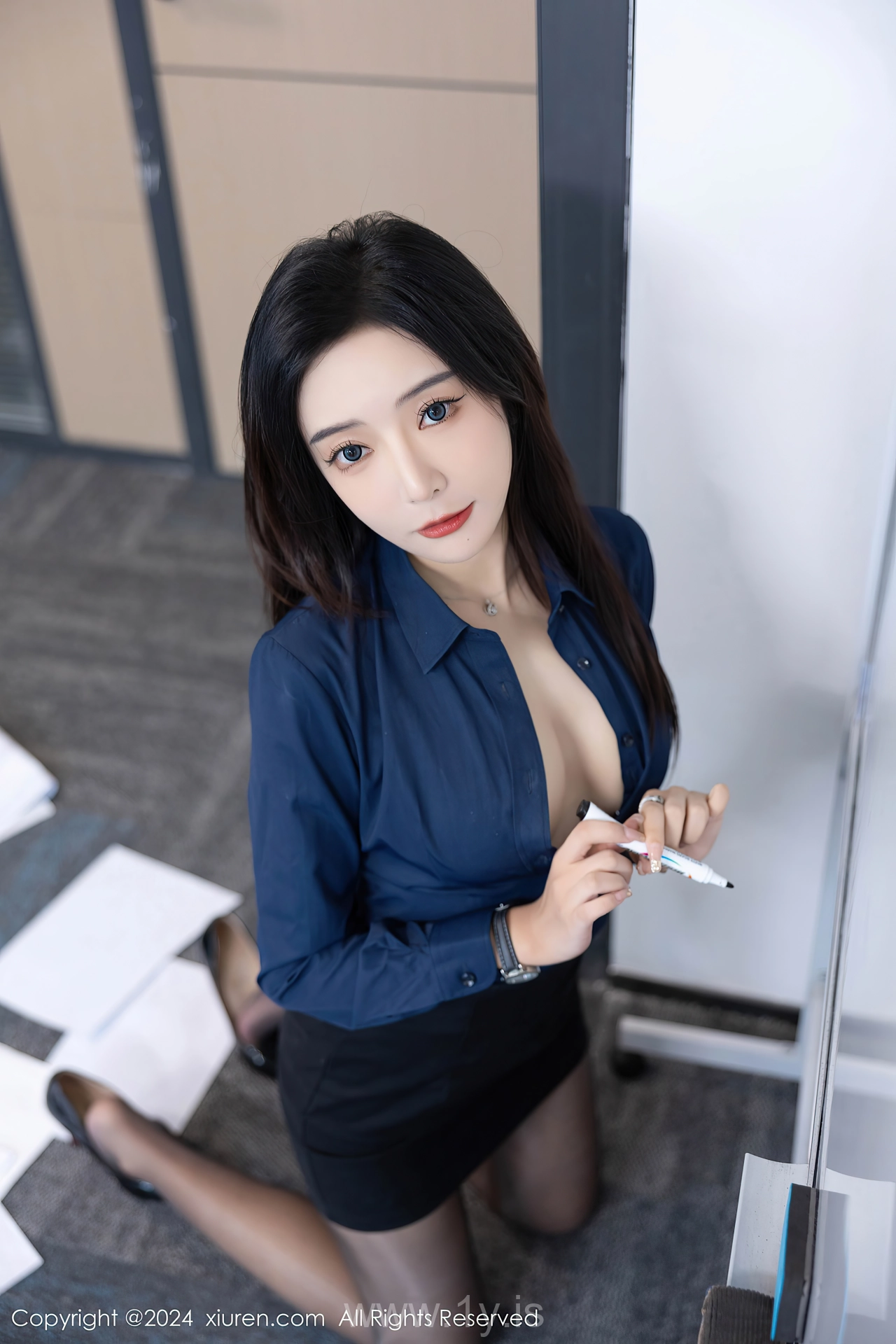 XIUREN(秀人网) No.8760 Lively Asian Mature Princess 王馨瑶yanni