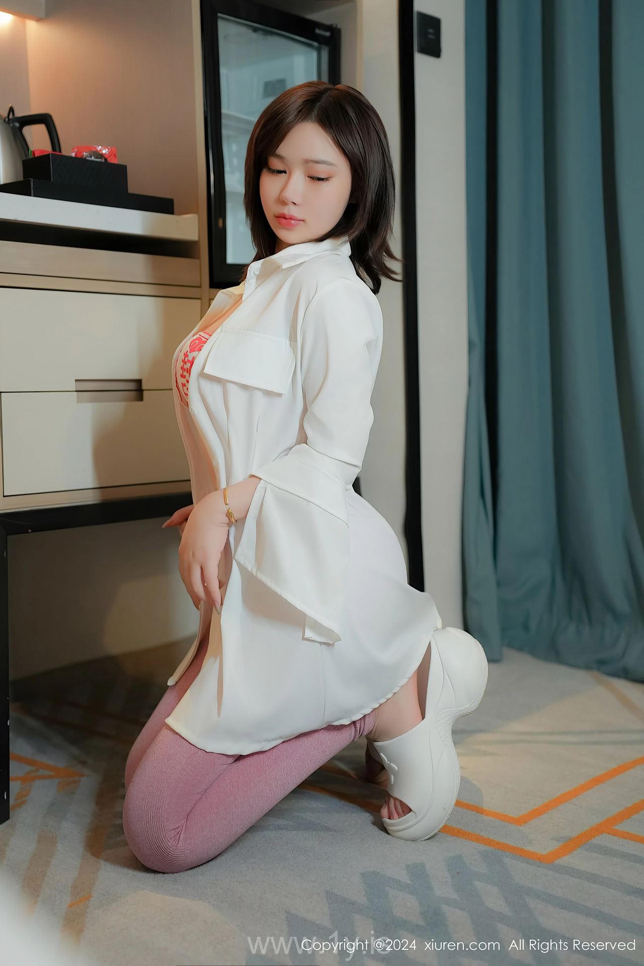 XIUREN(秀人网) No.8763 Enigmatic Chinese Muse nana豆酱