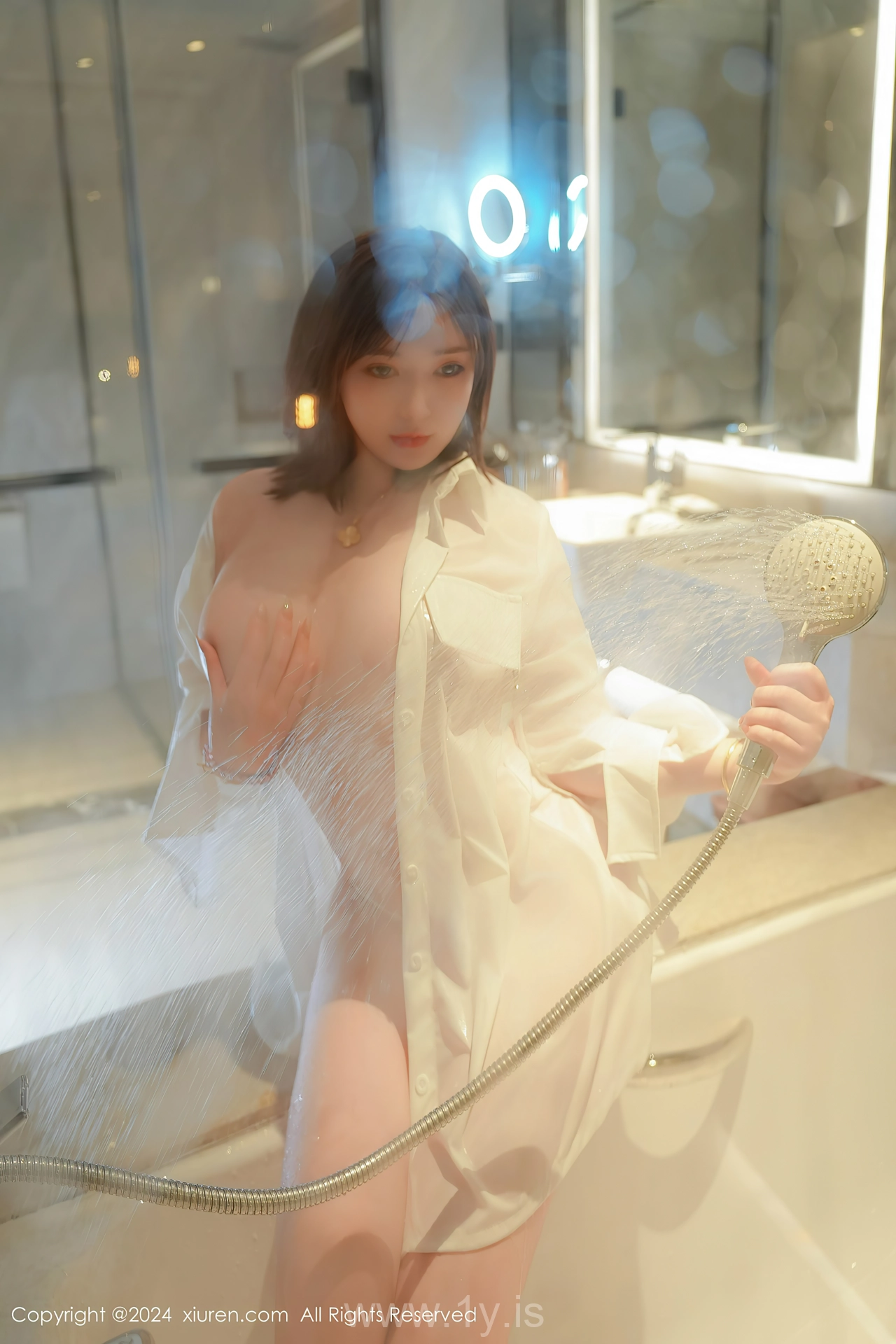 XIUREN(秀人网) No.8763 Enigmatic Chinese Muse nana豆酱