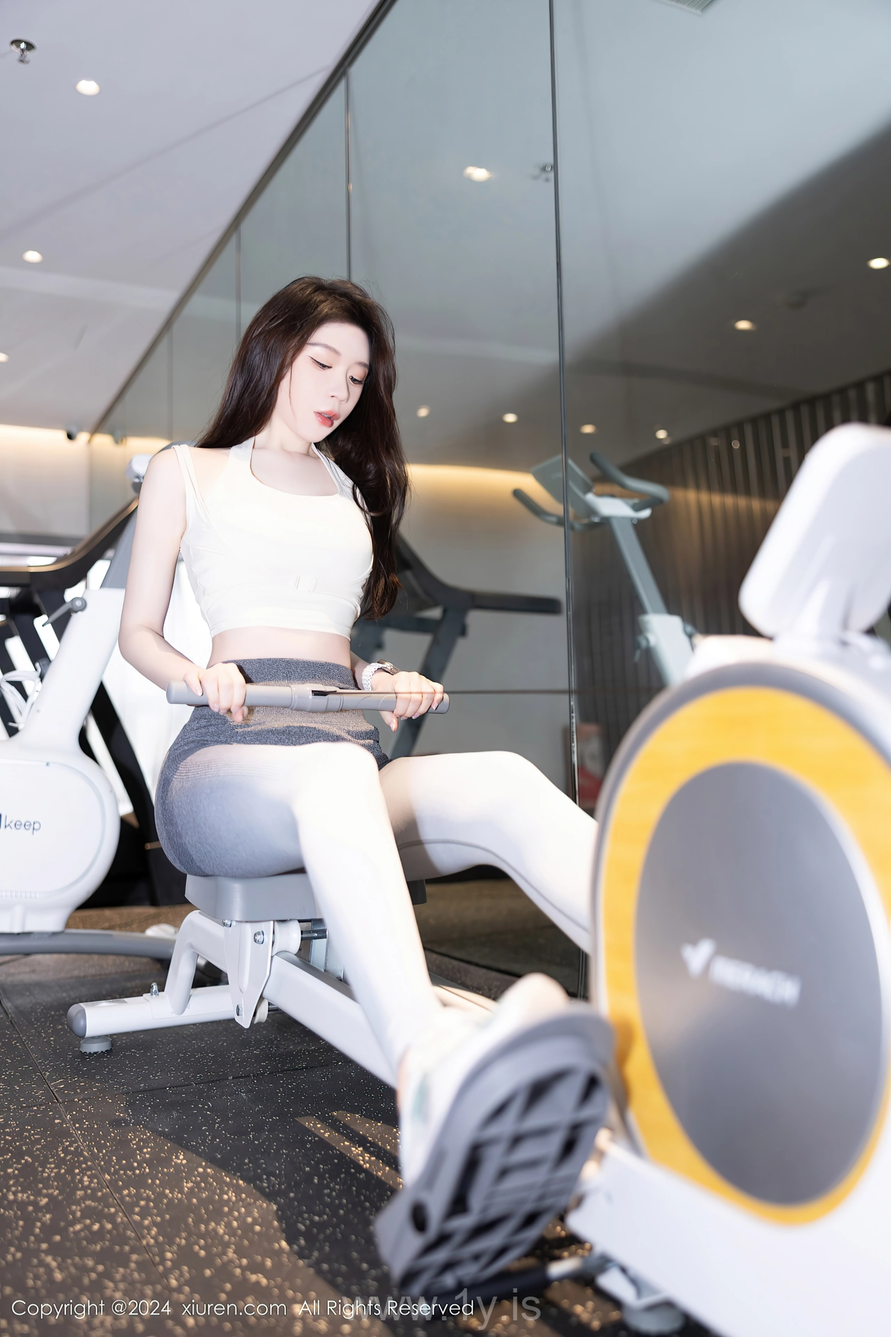 XIUREN(秀人网) No.8767 Seductive & Delicate Asian Enigma 梦心玥