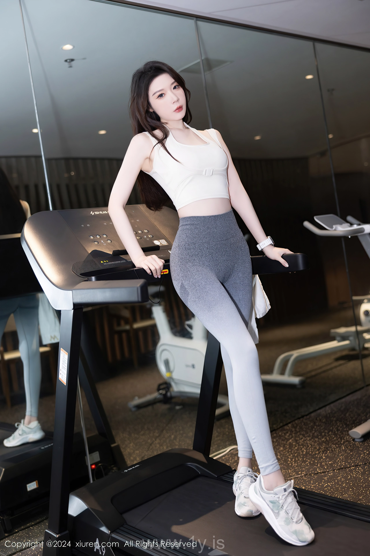 XIUREN(秀人网) No.8767 Seductive & Delicate Asian Enigma 梦心玥