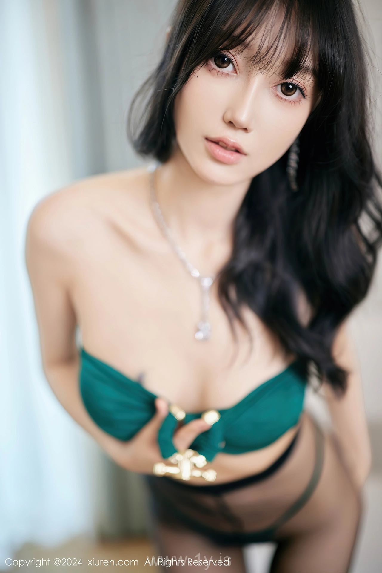 XIUREN(秀人网) No.8772 Quiet & Mesmerizing Chinese Beauty Queen 玥儿玥