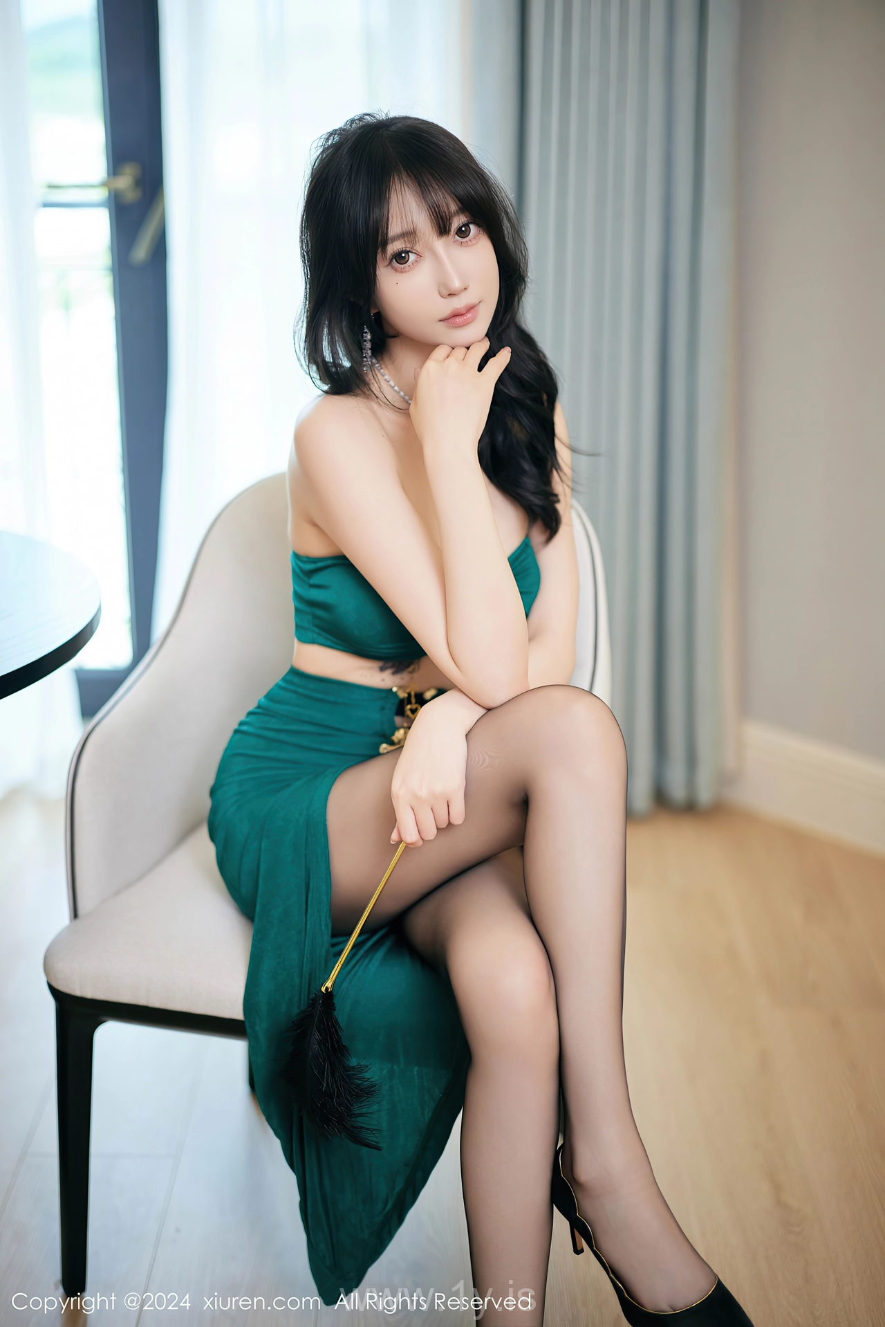 XIUREN(秀人网) No.8772 Quiet & Mesmerizing Chinese Beauty Queen 玥儿玥