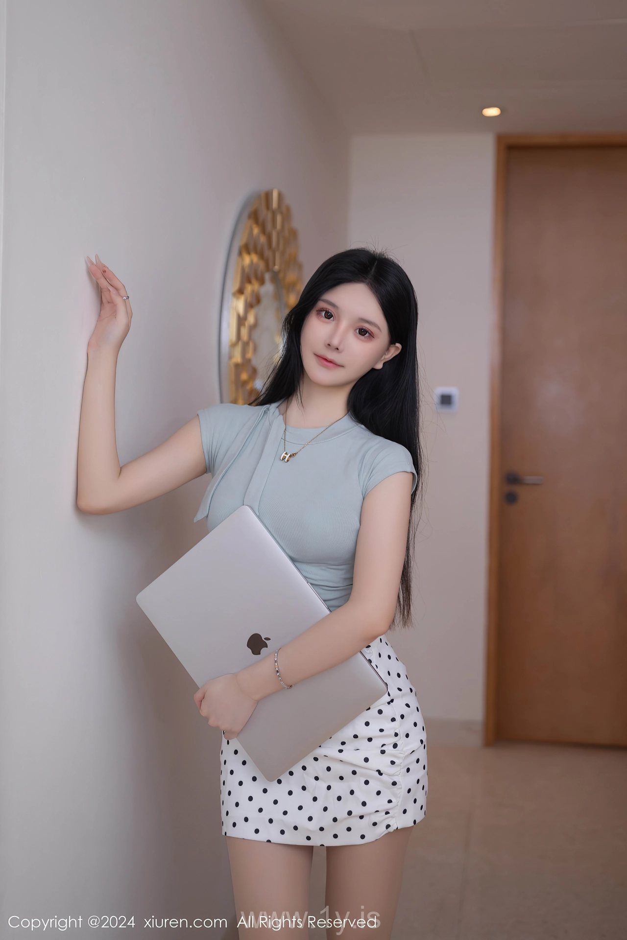 XIUREN(秀人网) No.8774 Refined & Fashionable Asian Seductress 幼幼