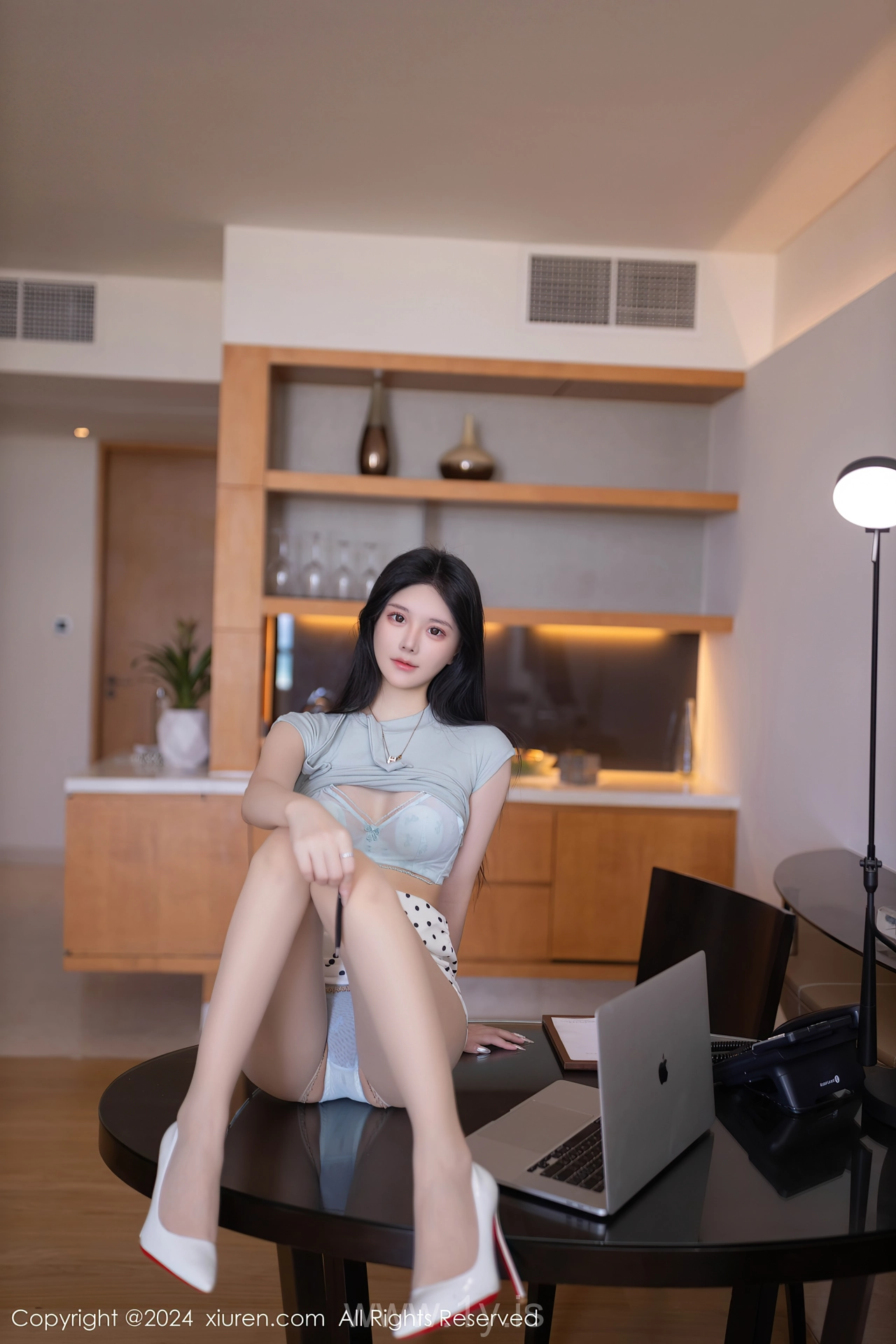 XIUREN(秀人网) No.8774 Refined & Fashionable Asian Seductress 幼幼