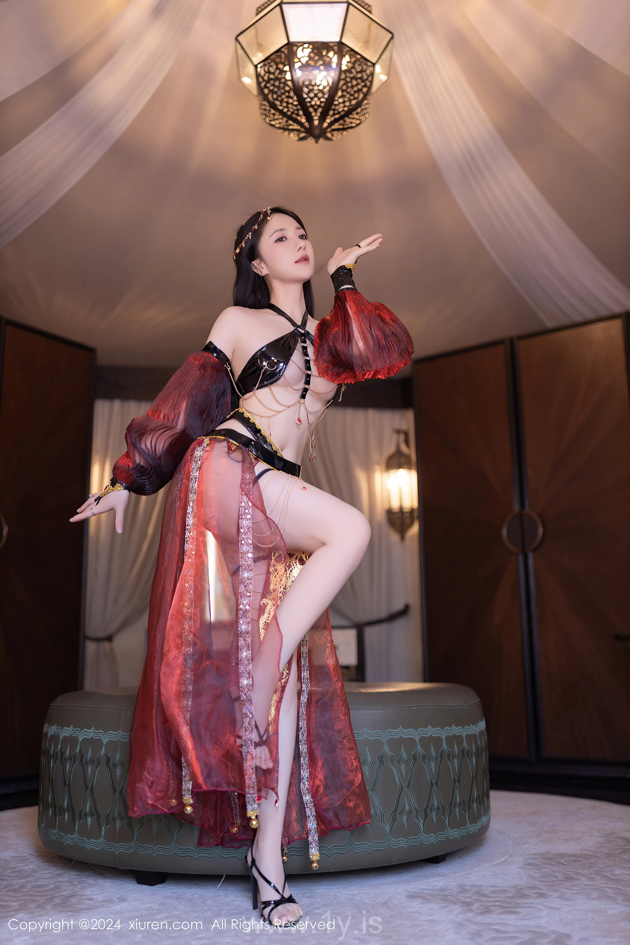 XIUREN(秀人网) No.8778 Angelic & Fancy Chinese Women 鱼子酱Fish