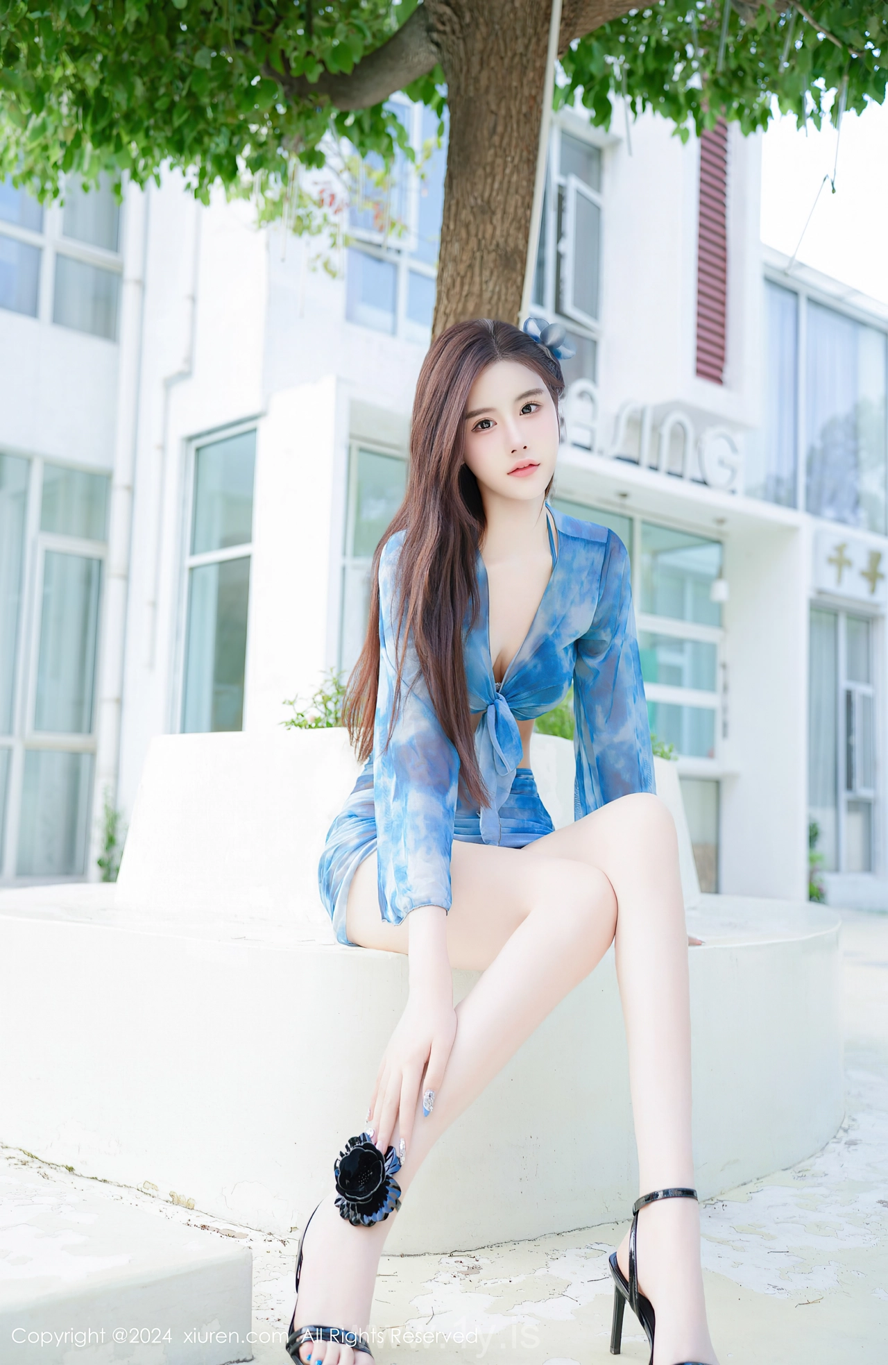 XIUREN(秀人网) No.8779 Bewitching Chinese Maiden Erikaki