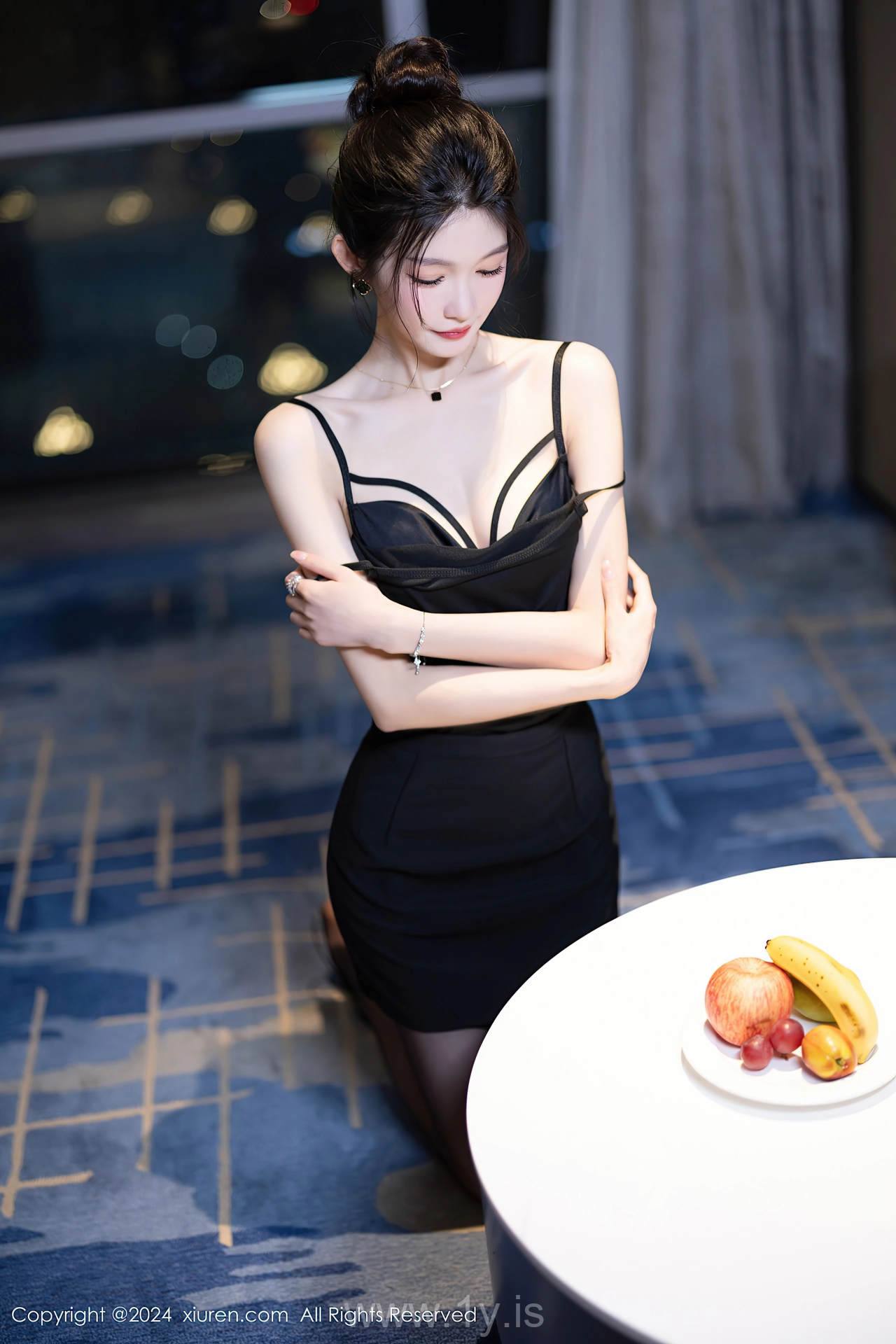 XIUREN(秀人网) No.8791 Trendy & Stylish Chinese Dreamgirl 程程程-