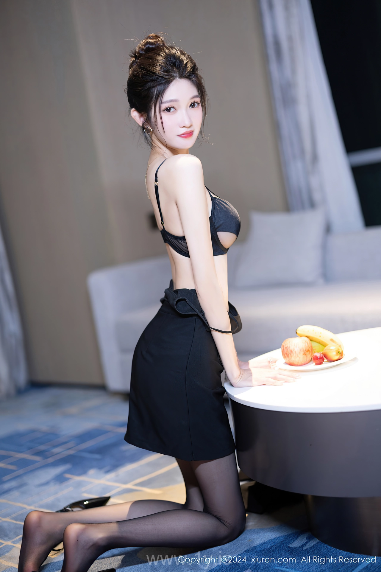 XIUREN(秀人网) No.8791 Trendy & Stylish Chinese Dreamgirl 程程程-