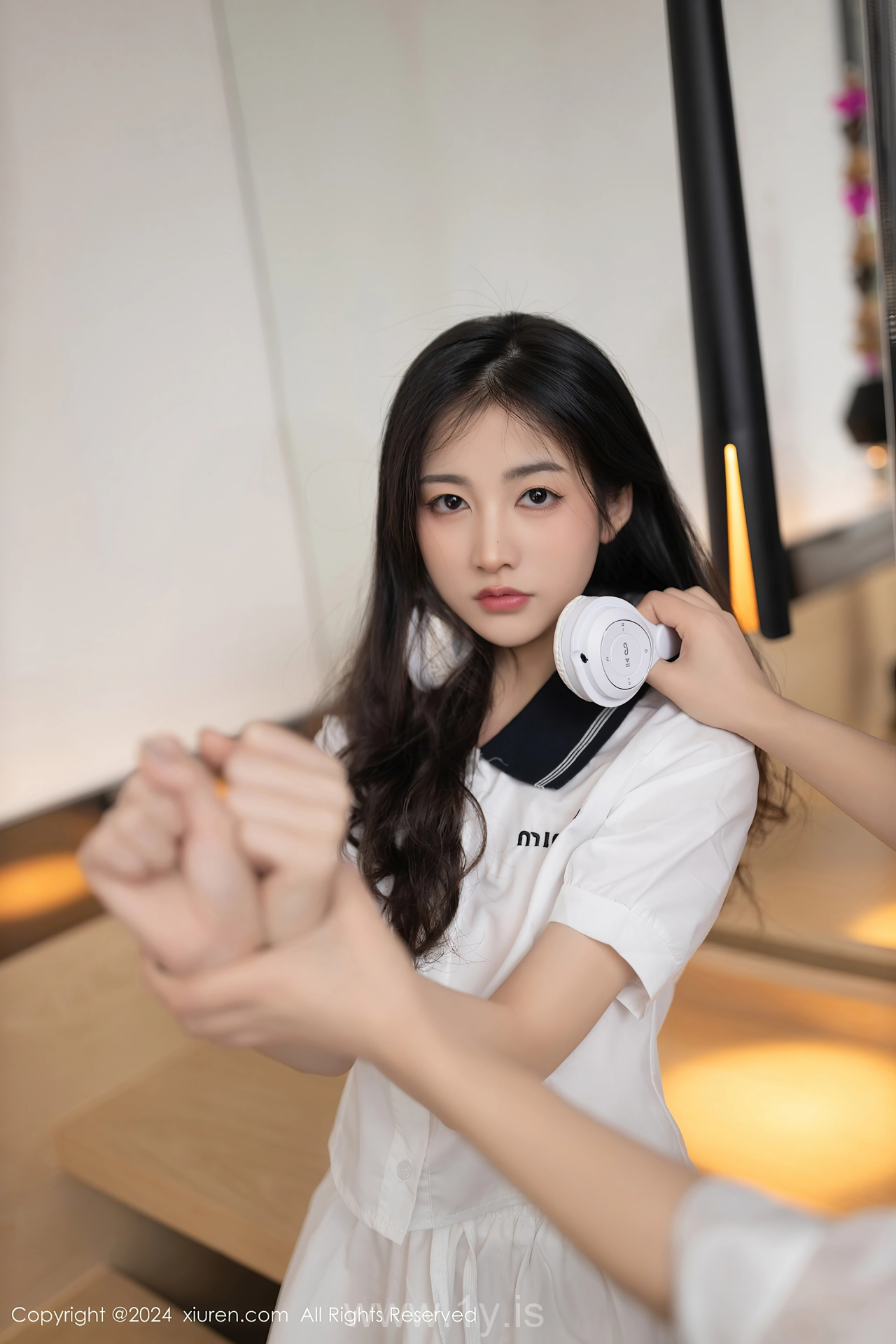 XIUREN(秀人网) No.8793 Voluptuous & Enigmatic Chinese Starlet 鱼尾fish