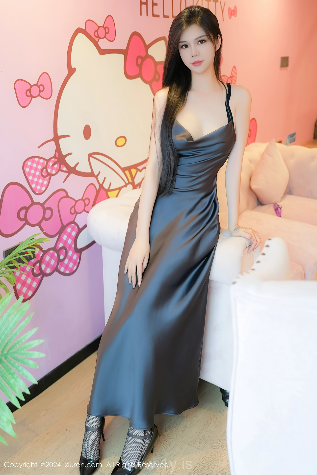 XIUREN(秀人网) No.8795 Cute & Sexy Asian Dreamgirl 雪糕CiCi