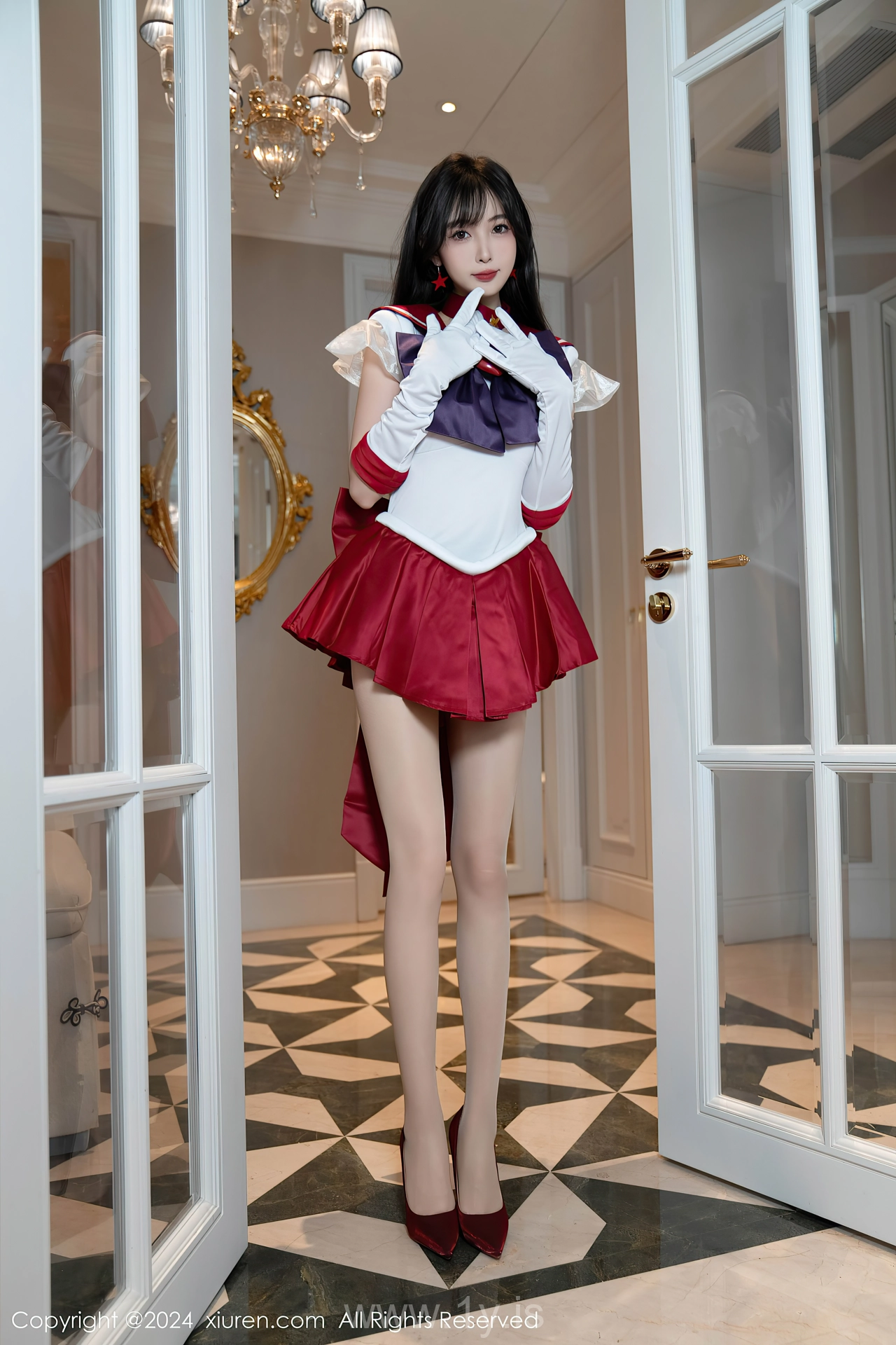 XIUREN(秀人网) No.8800 Tempting & Fashionable Chinese Cutie 林星阑