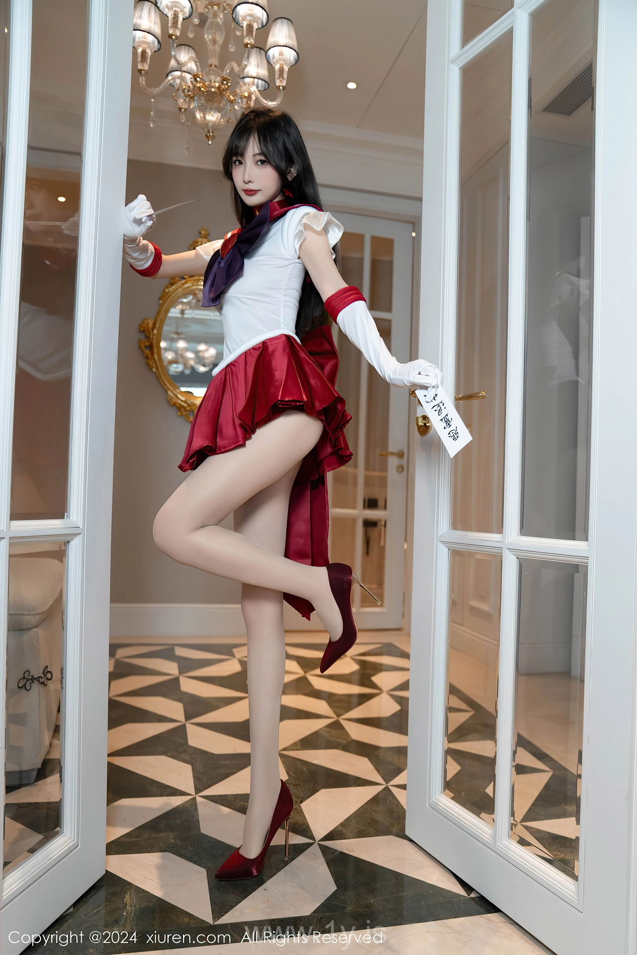 XIUREN(秀人网) No.8800 Tempting & Fashionable Chinese Cutie 林星阑