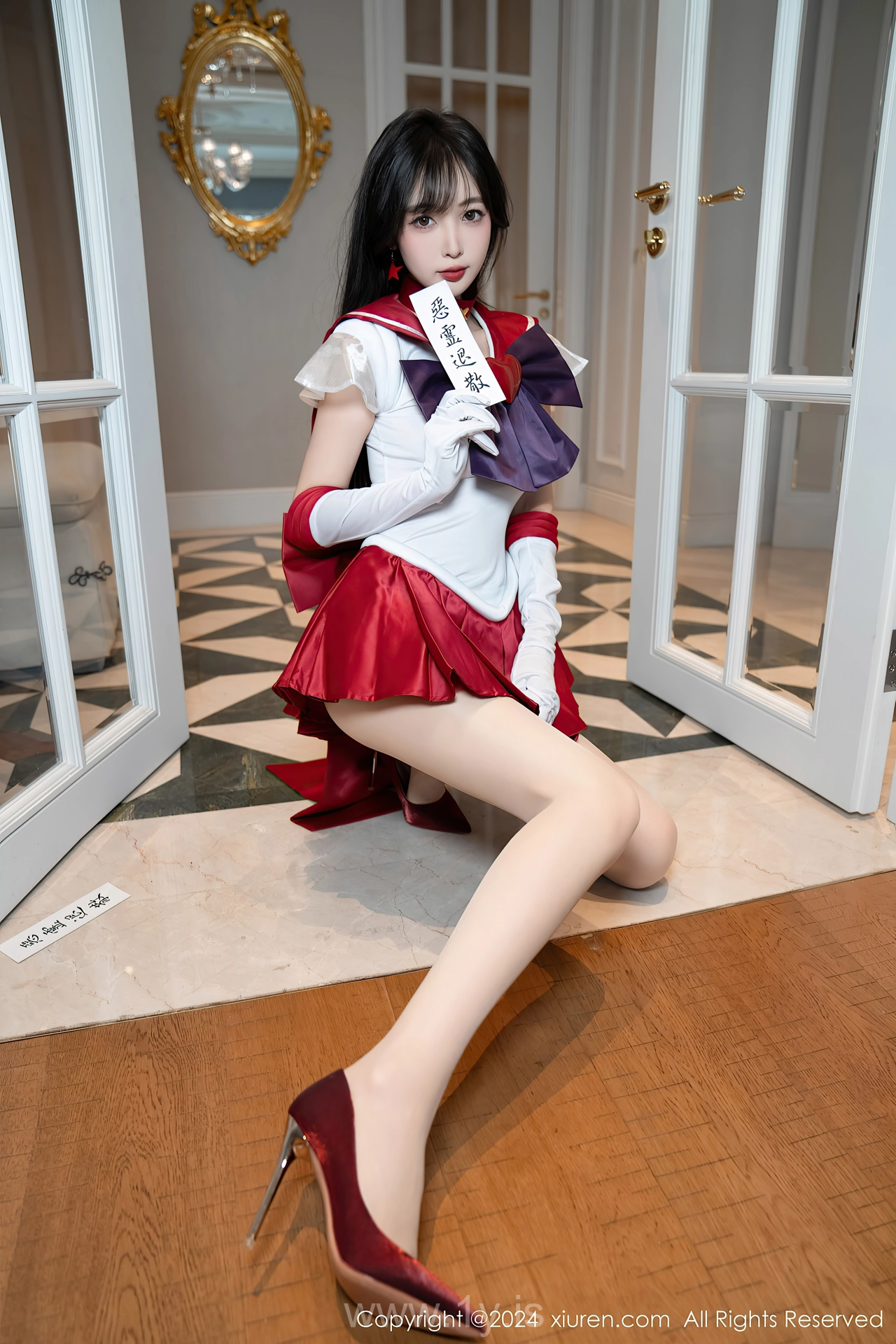 XIUREN(秀人网) No.8800 Tempting & Fashionable Chinese Cutie 林星阑