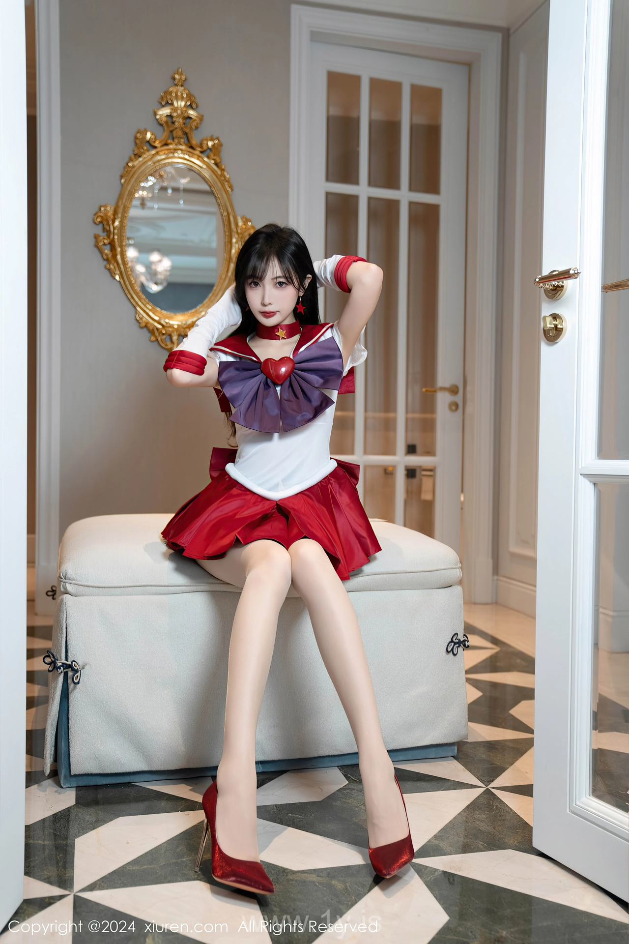 XIUREN(秀人网) No.8800 Tempting & Fashionable Chinese Cutie 林星阑