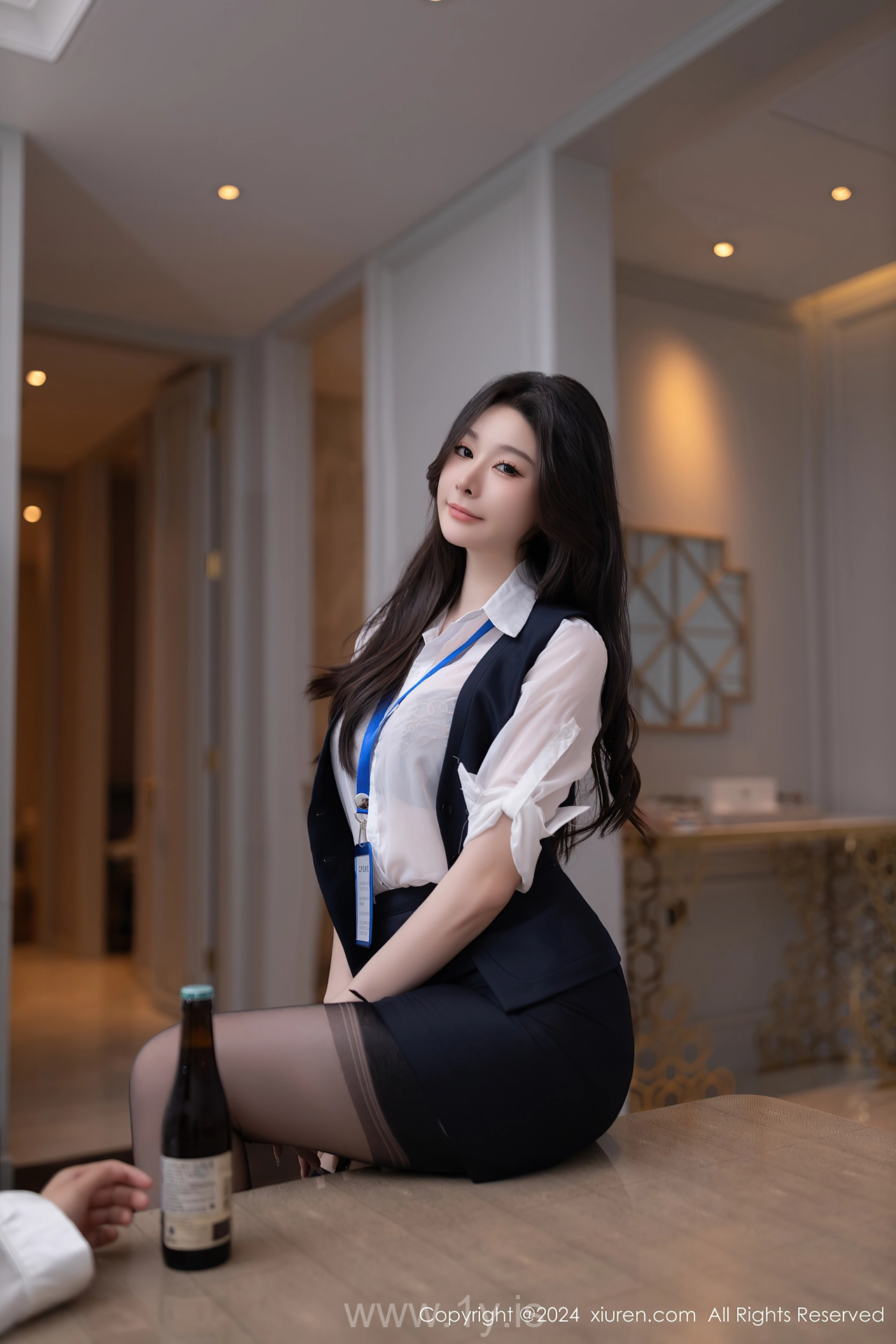 XIUREN(秀人网) No.8808 Cute & Quiet Chinese Women 小逗逗