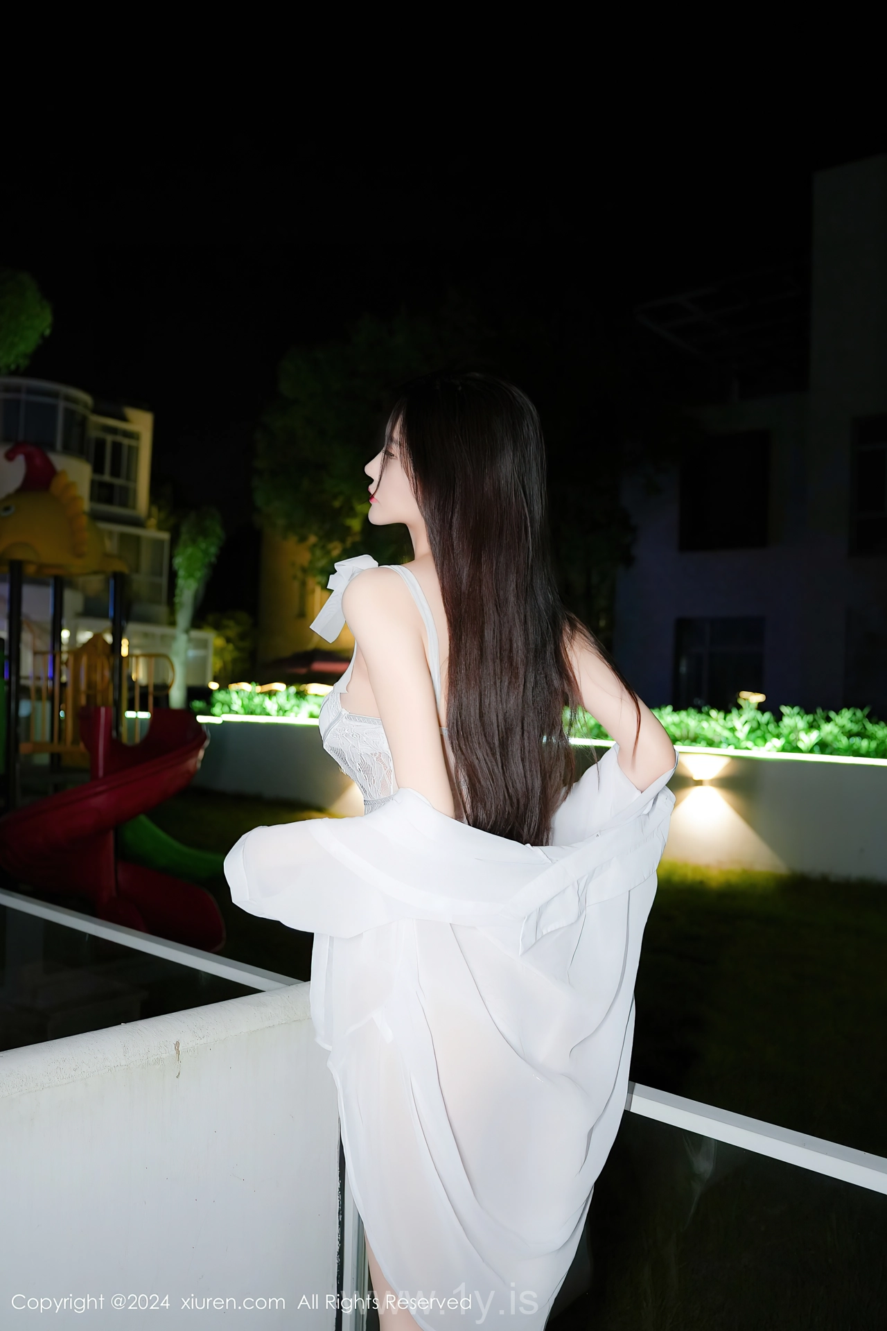 XIUREN(秀人网) No.8817 Radiant Asian Mature Princess Erikaki