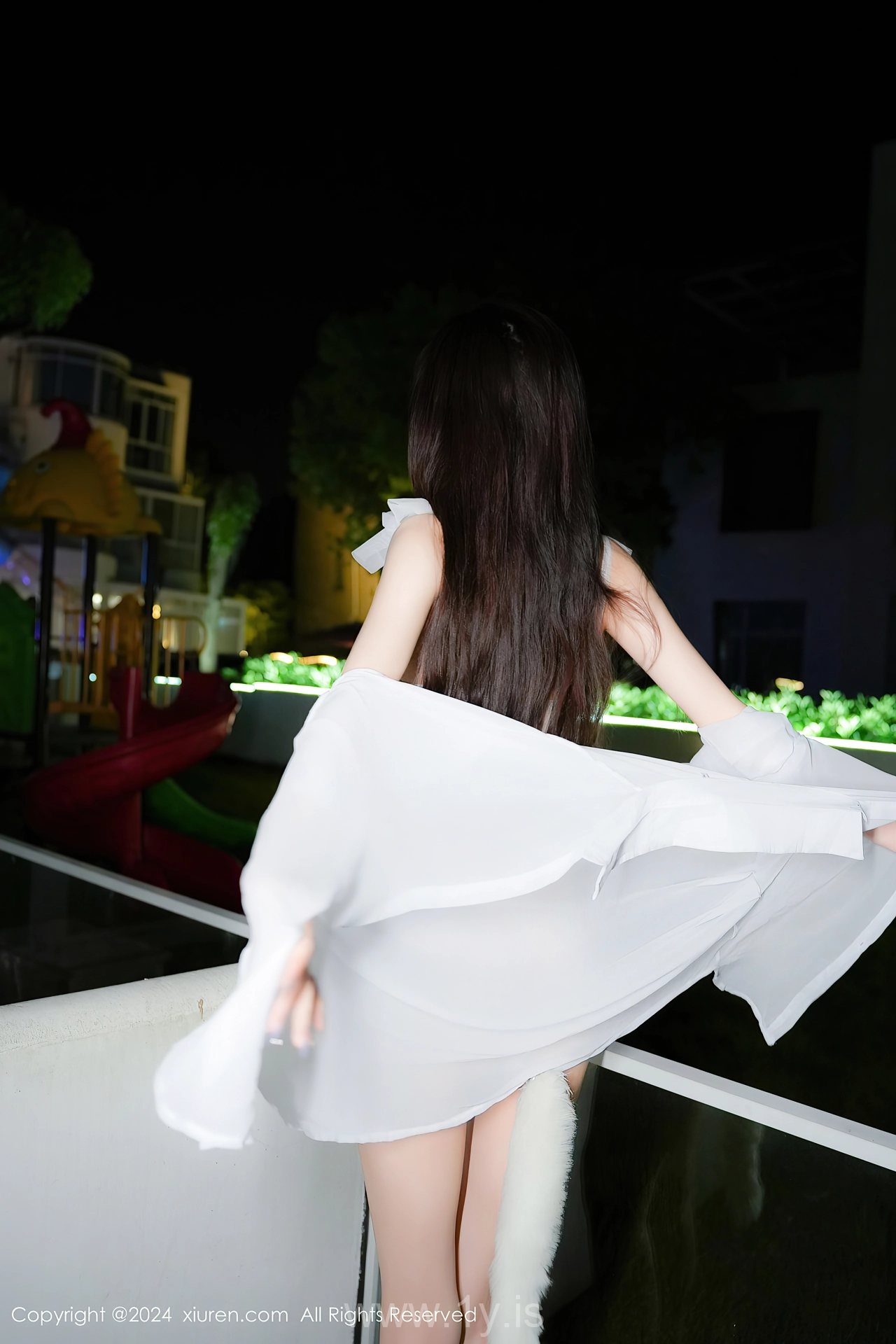 XIUREN(秀人网) No.8817 Radiant Asian Mature Princess Erikaki