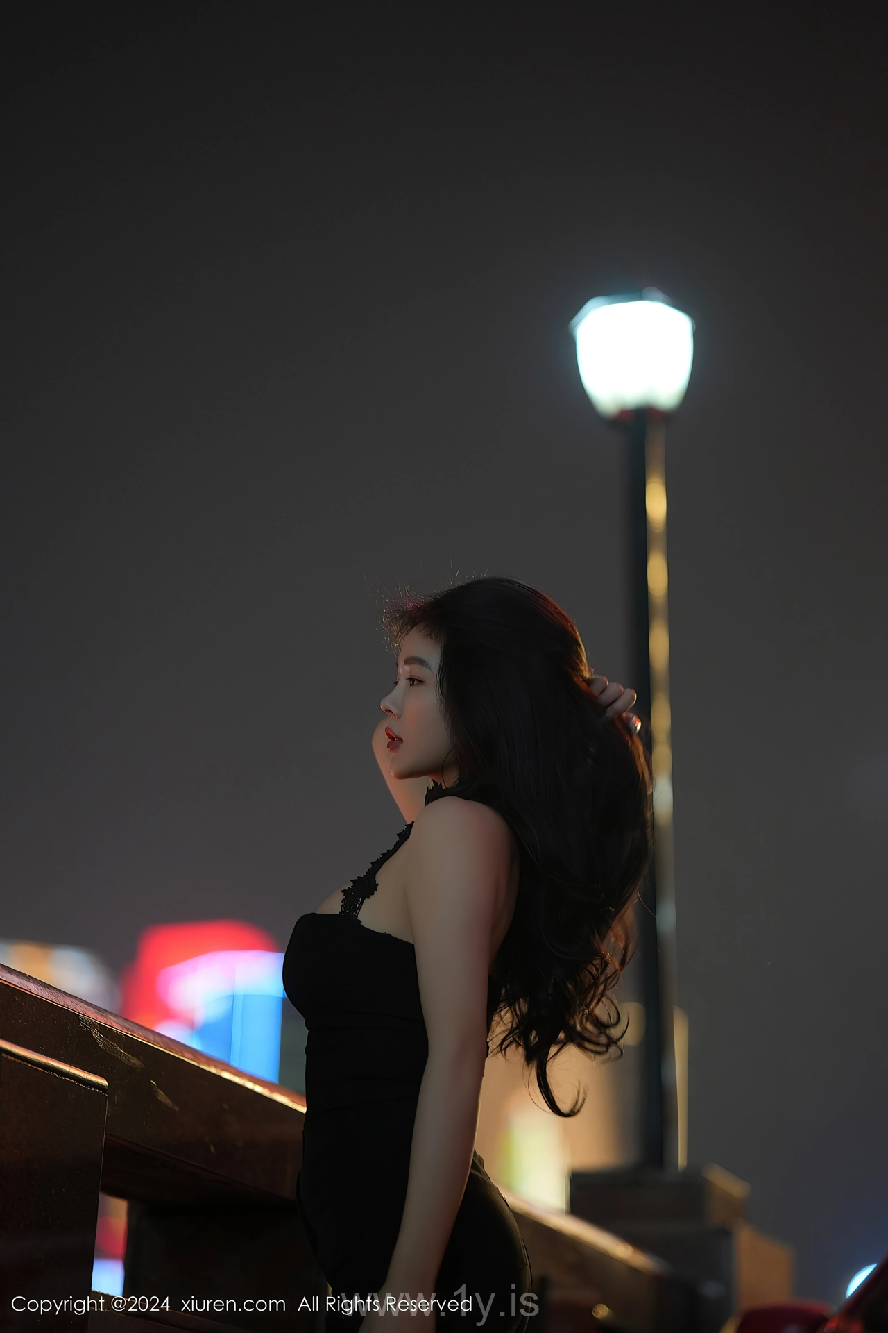 XIUREN(秀人网) No.8818 Flawless & Sophisticated Asian Girl 奶呼呼Moka