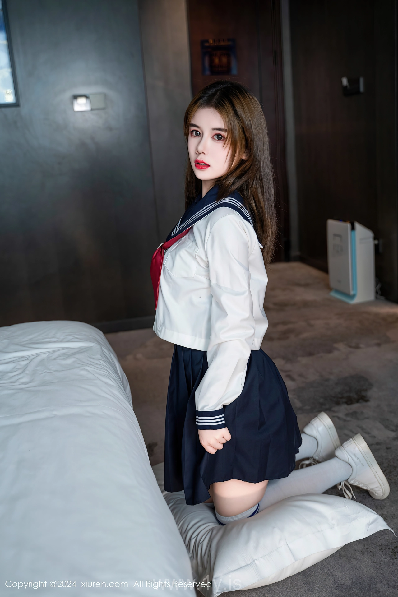 XIUREN(秀人网) No.8819 Lovely Chinese Jewel 凌彩烟