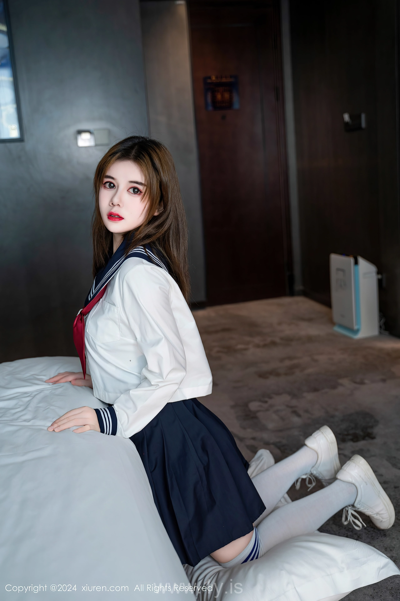 XIUREN(秀人网) No.8819 Lovely Chinese Jewel 凌彩烟