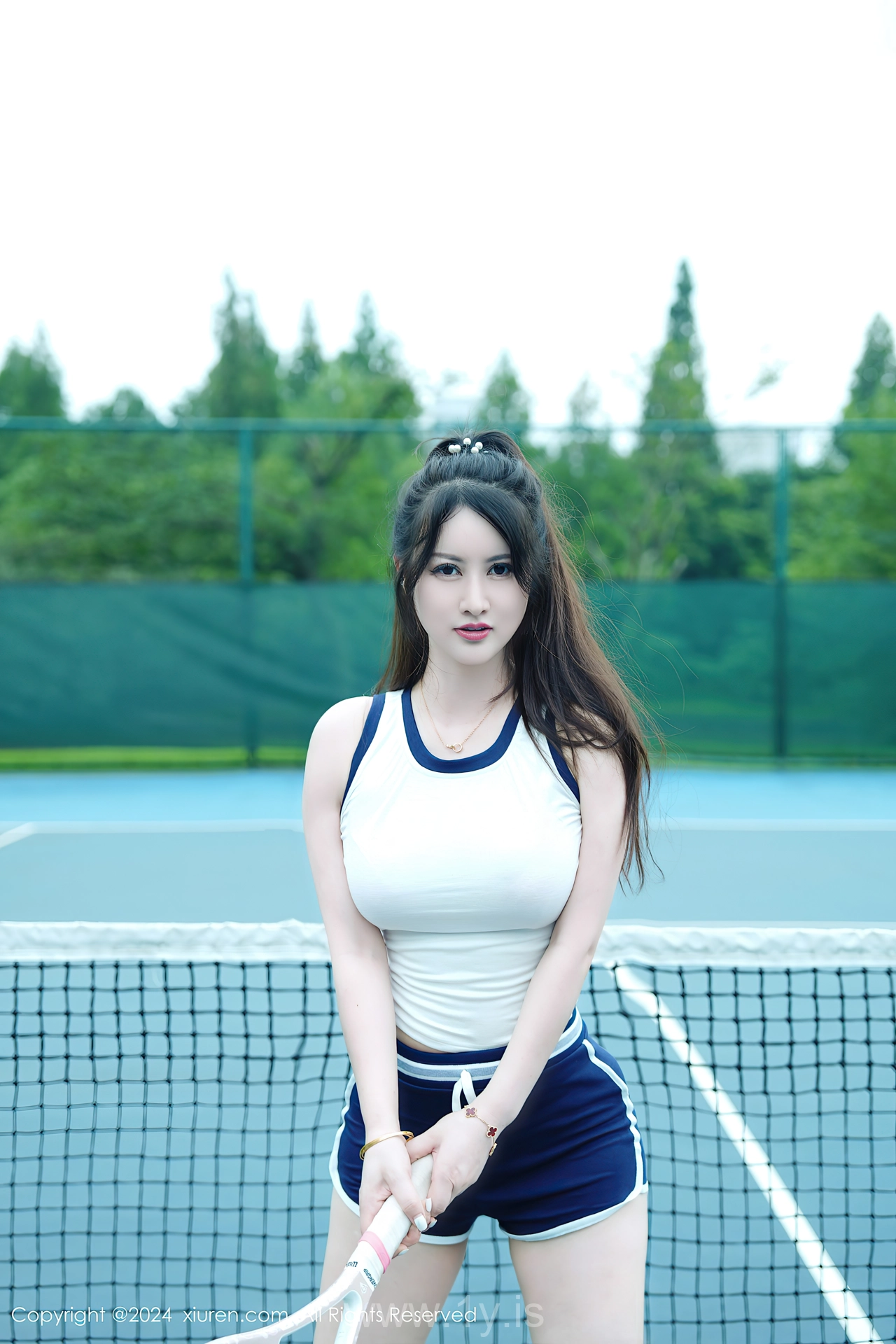 XIUREN(秀人网) No.8821 Delicate Asian Enchantress 诗诗kiki