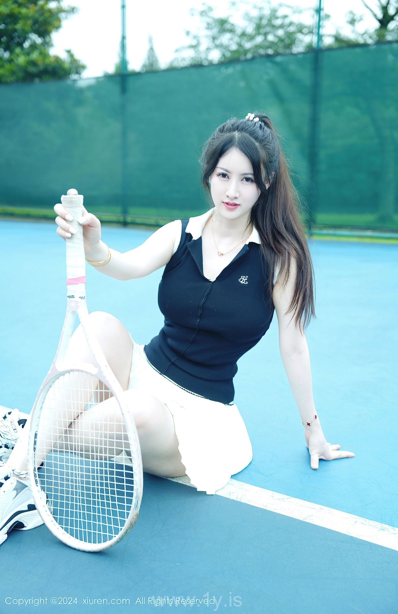 XIUREN(秀人网) No.8821 Delicate Asian Enchantress 诗诗kiki