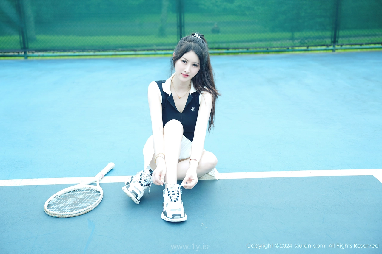 XIUREN(秀人网) No.8821 Delicate Asian Enchantress 诗诗kiki