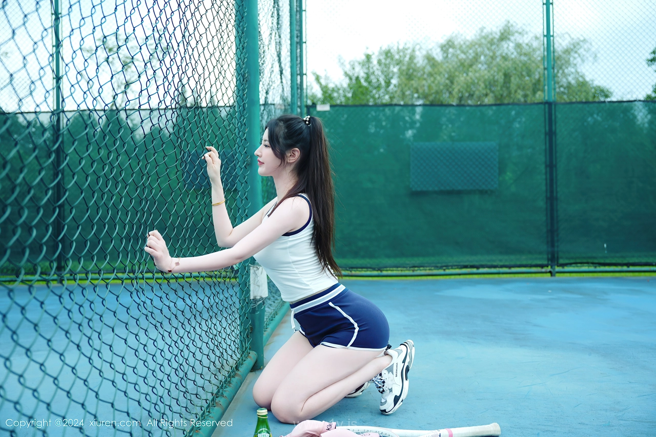 XIUREN(秀人网) No.8821 Delicate Asian Enchantress 诗诗kiki