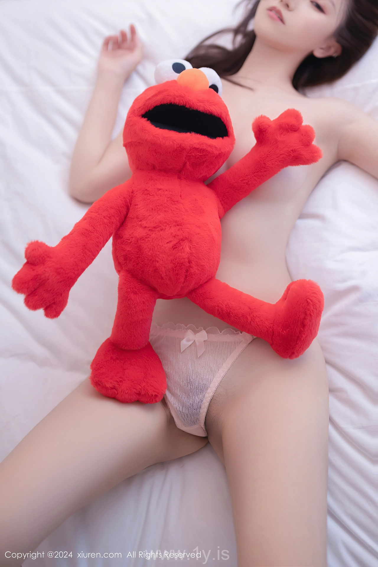 XIUREN(秀人网) No.8834 Breathtaking Asian Starlet 杏子Yada