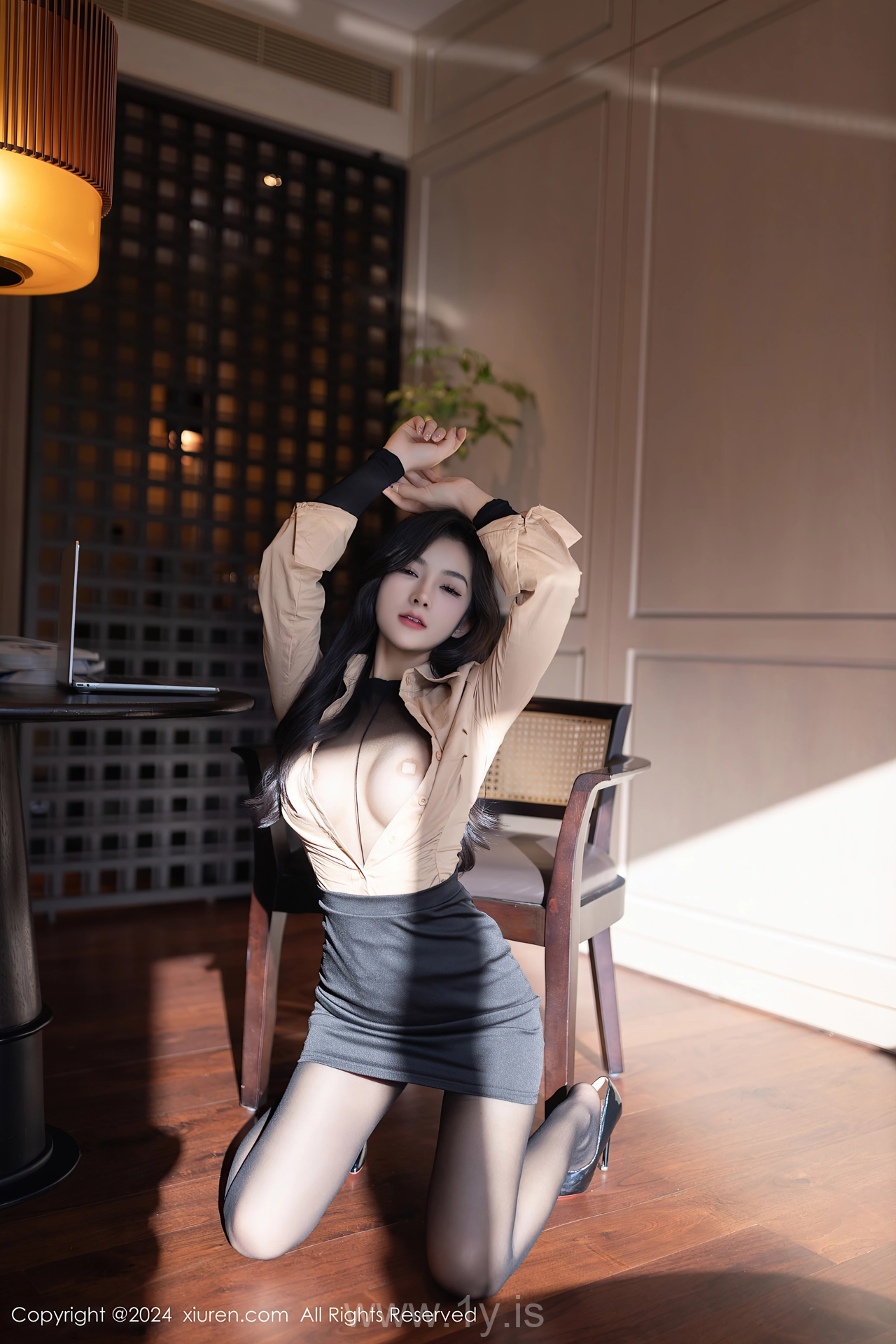 XIUREN(秀人网) No.8835 Well-developed & Stylish Asian Beauty 谭小灵