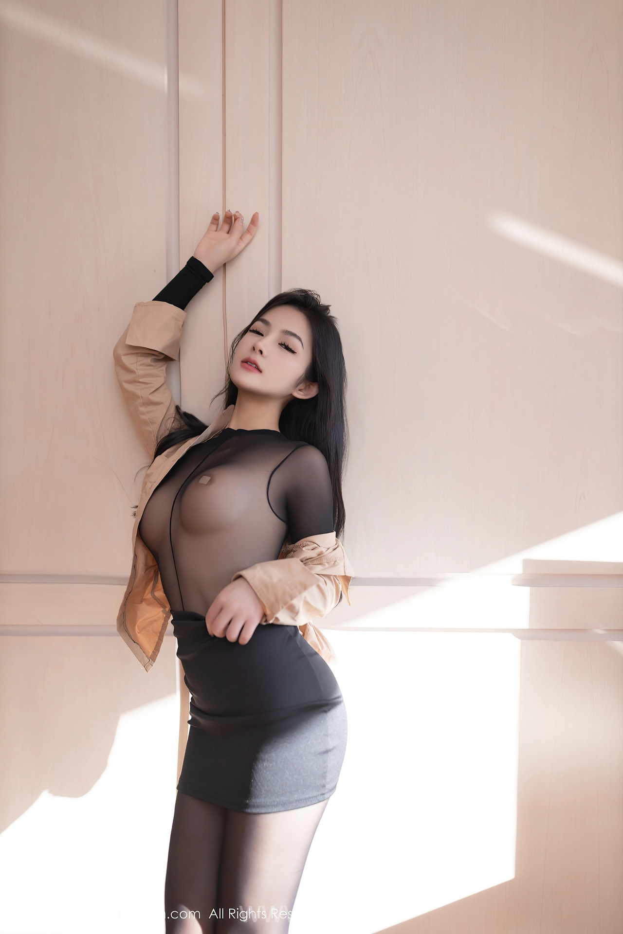 XIUREN(秀人网) No.8835 Well-developed & Stylish Asian Beauty 谭小灵