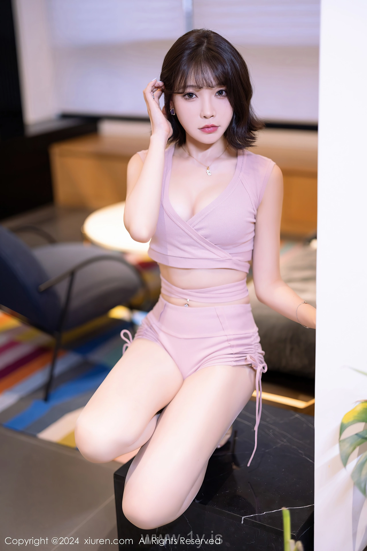 XIUREN(秀人网) No.8836 Bewitching Chinese Starlet 徐莉芝Booty