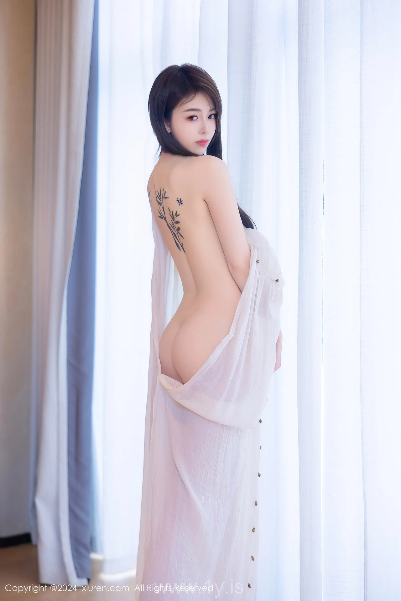 XIUREN(秀人网) No.8842 Well Done & Voluptuous Asian Rara Avis 夏竹