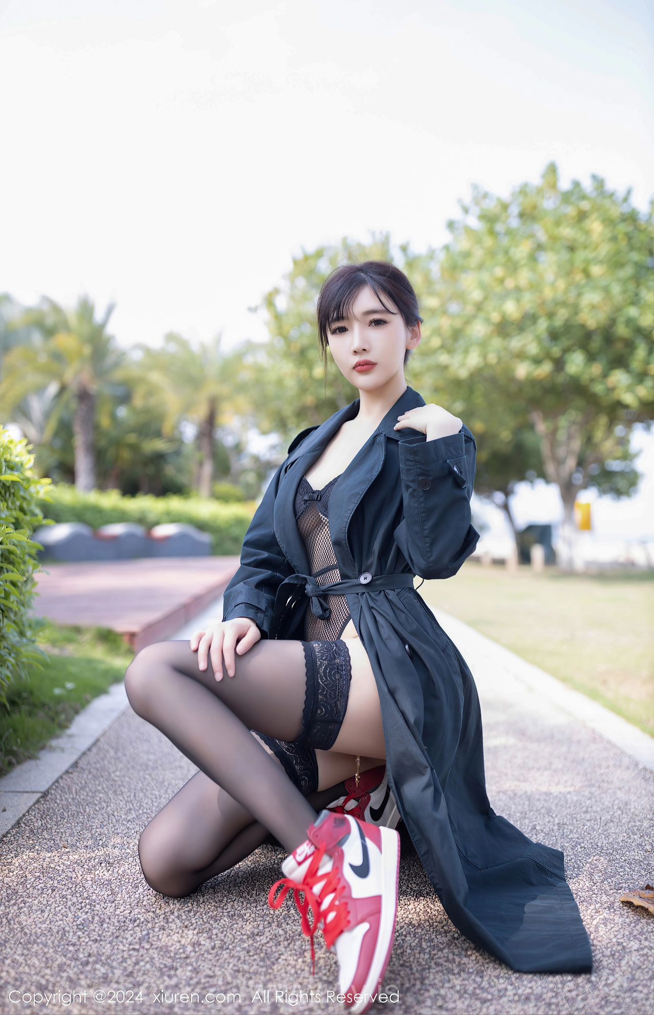 XIUREN(秀人网) No.8844 Pretty & Captivating Chinese Maiden 陆萱萱