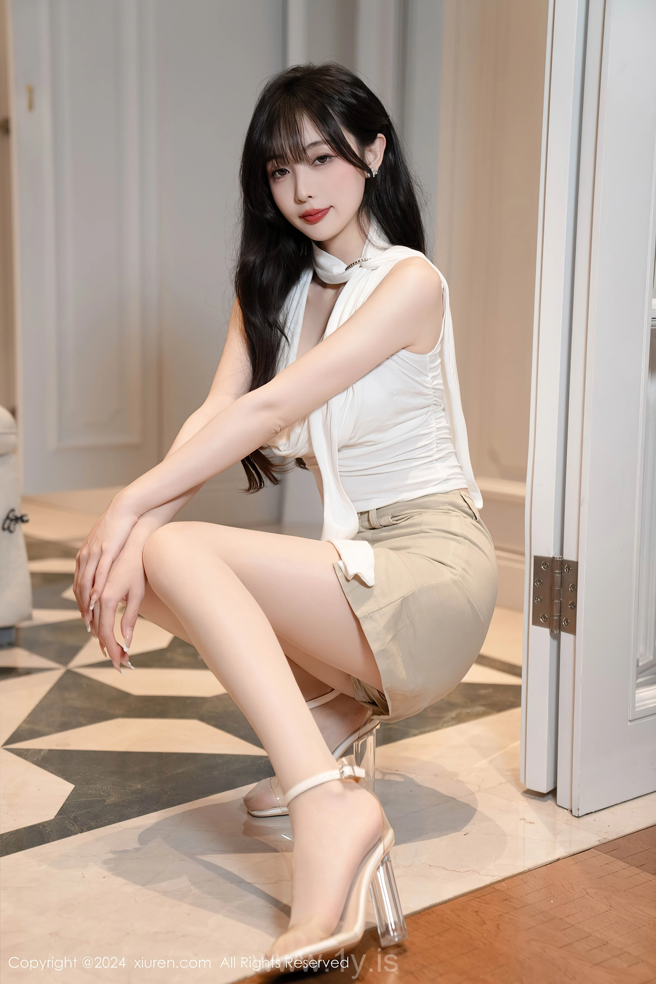 XIUREN(秀人网) No.8849 Pretty & Mesmerizing Chinese Chick 林星阑