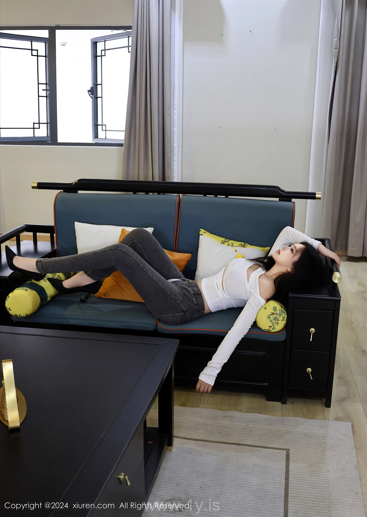 XIUREN(秀人网) No.8853 Gorgeous & Good-looking Asian Beauty Queen 小薯条nienie