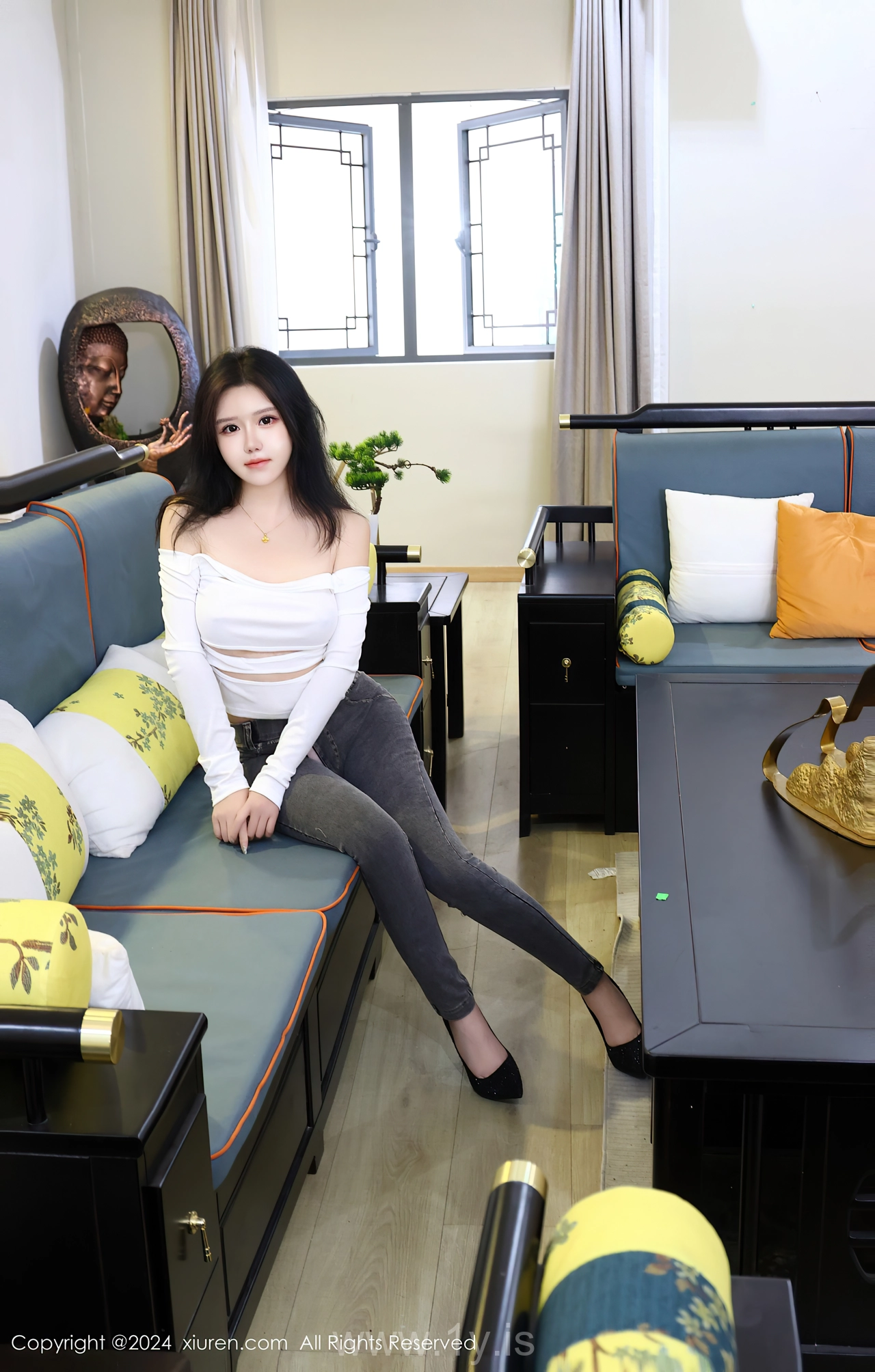 XIUREN(秀人网) No.8853 Gorgeous & Good-looking Asian Beauty Queen 小薯条nienie