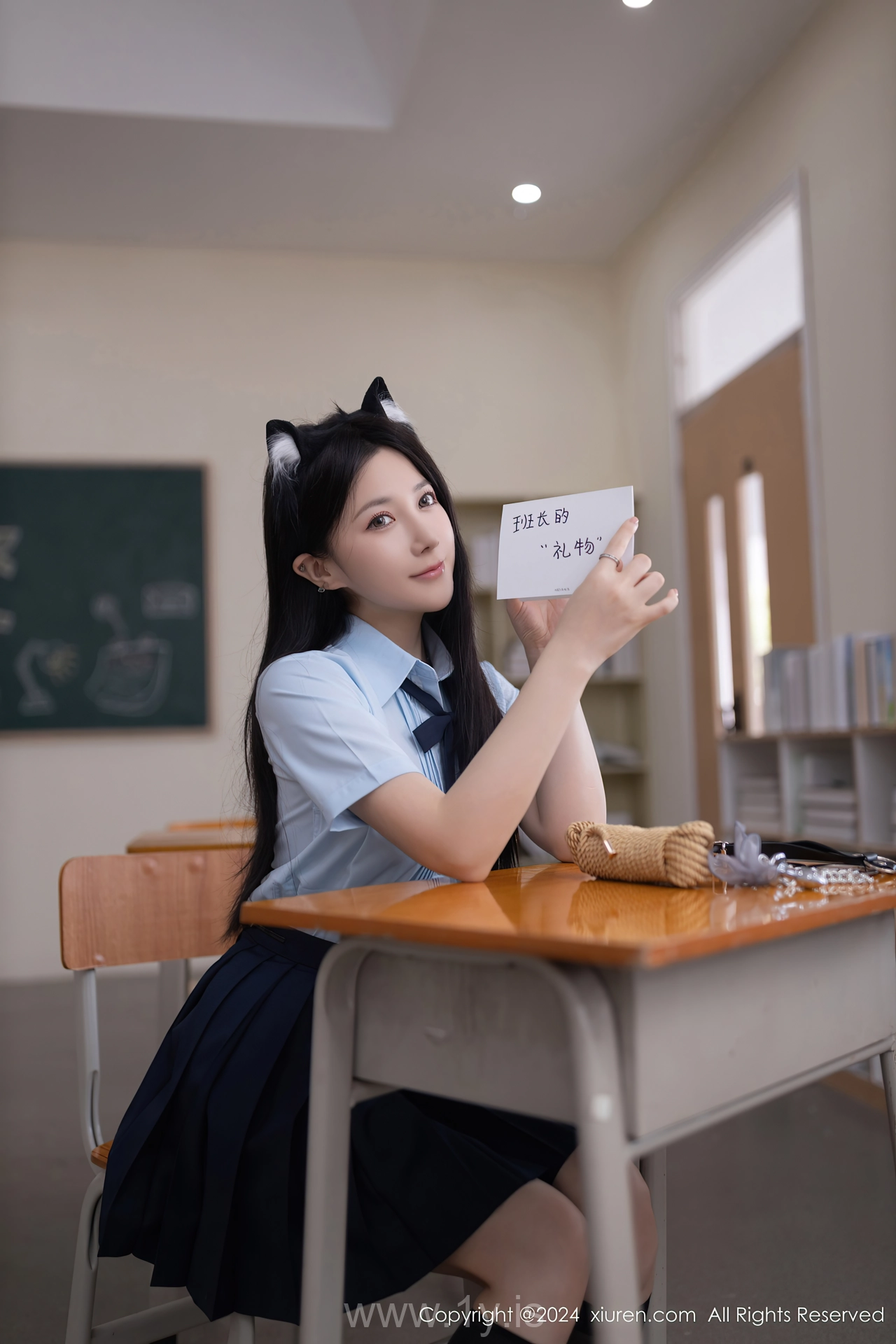 XIUREN(秀人网) No.8854 Delightful Asian Homebody Girl 鱼子酱Fish