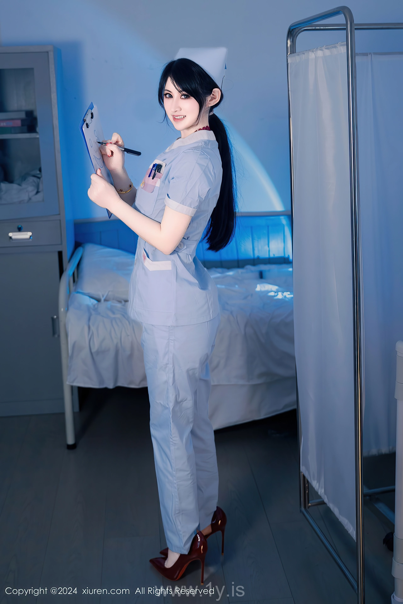 XIUREN(秀人网) No.8859 Ravishing Chinese Diva 诗诗kiki